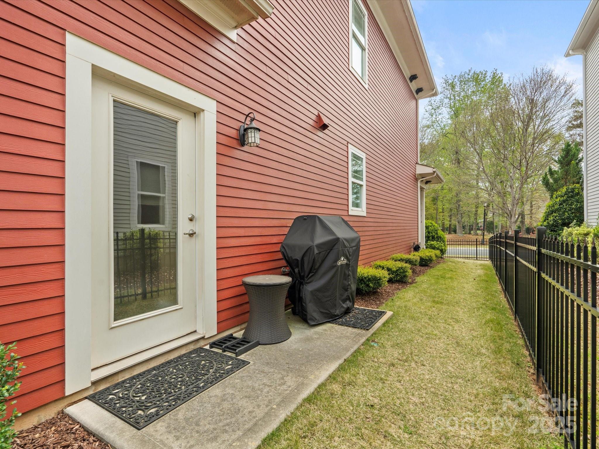 629 Hambly House Lane
