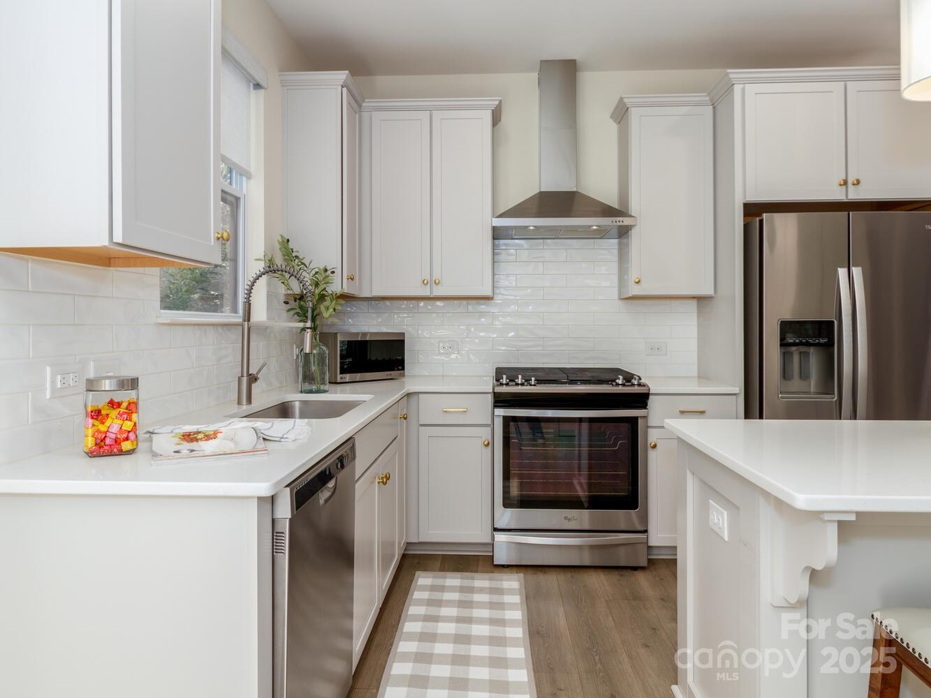 3200 Cosby Place
