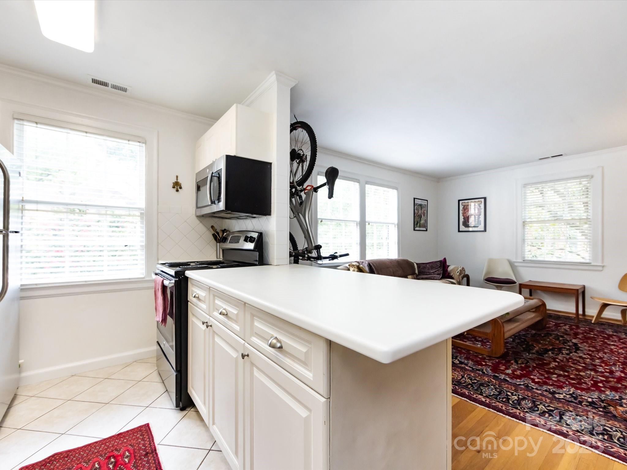 110 Colville Road Unit: 12B