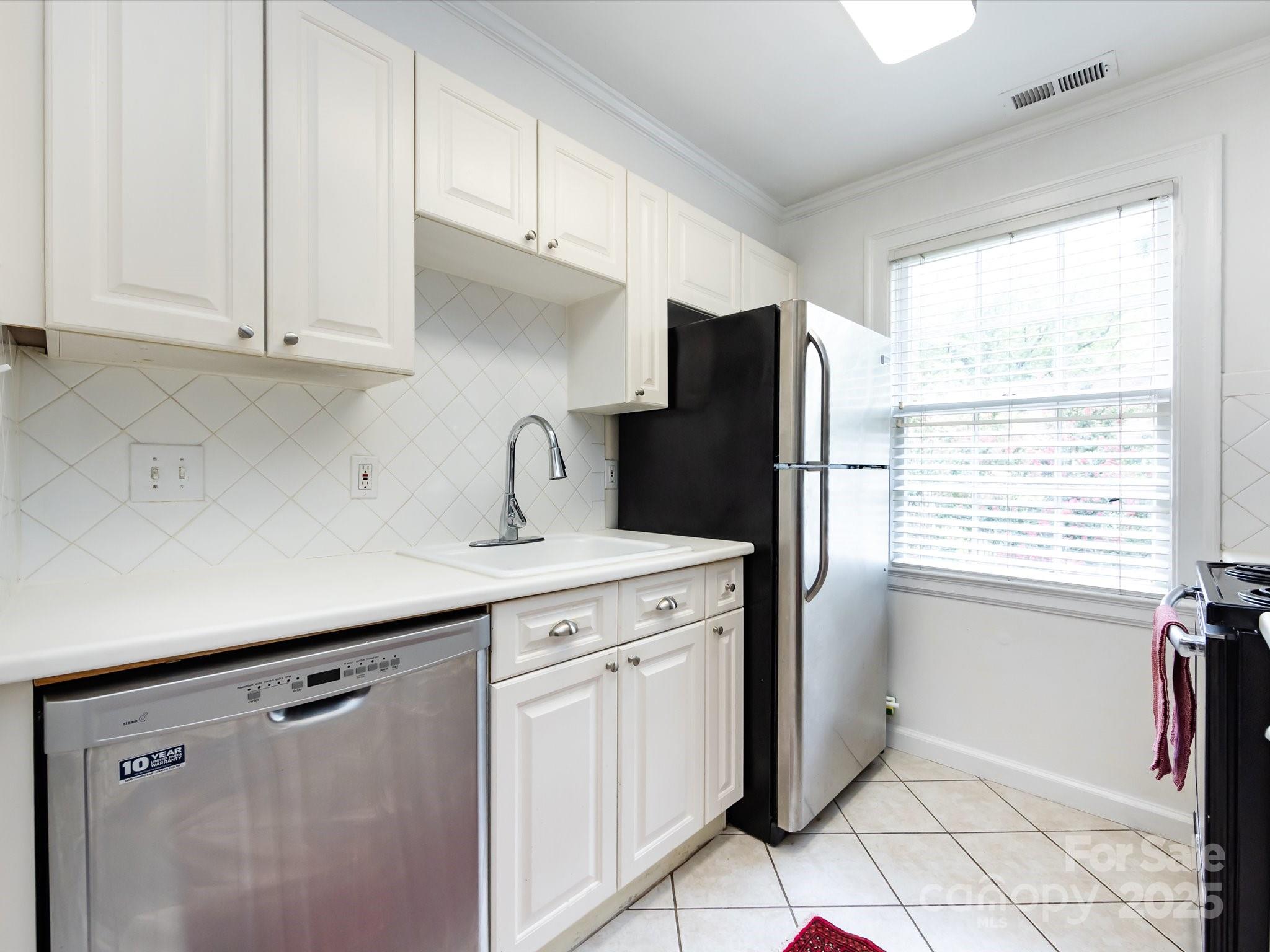 110 Colville Road Unit: 12B