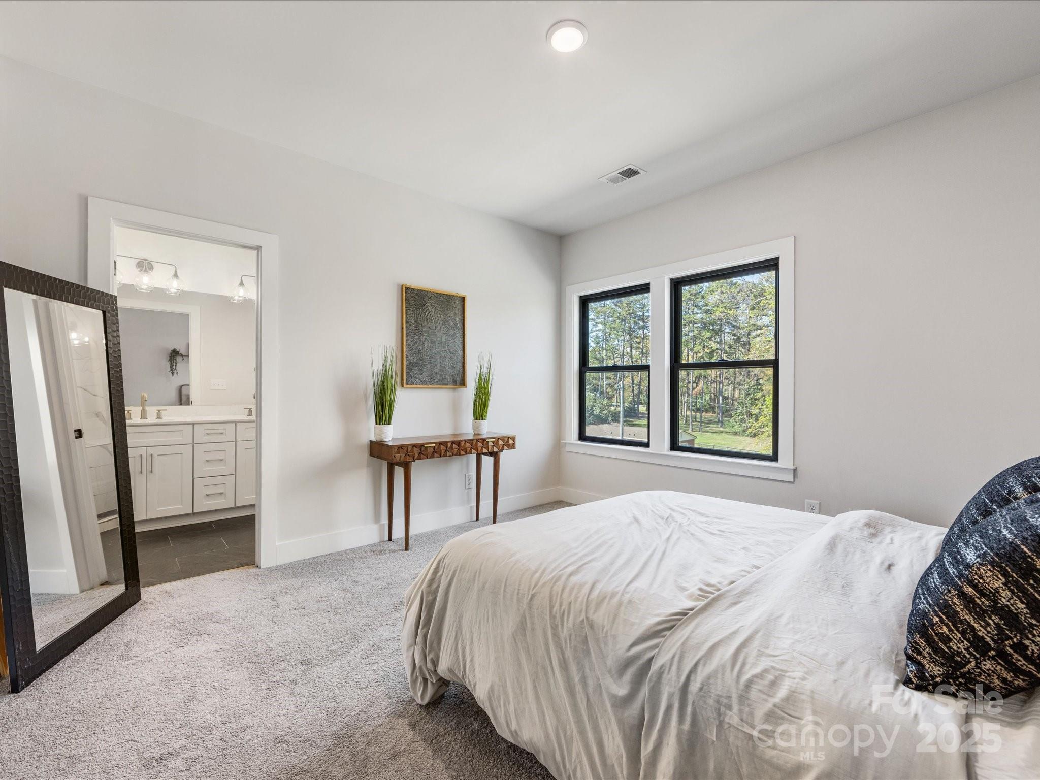 8707 Nolley Court