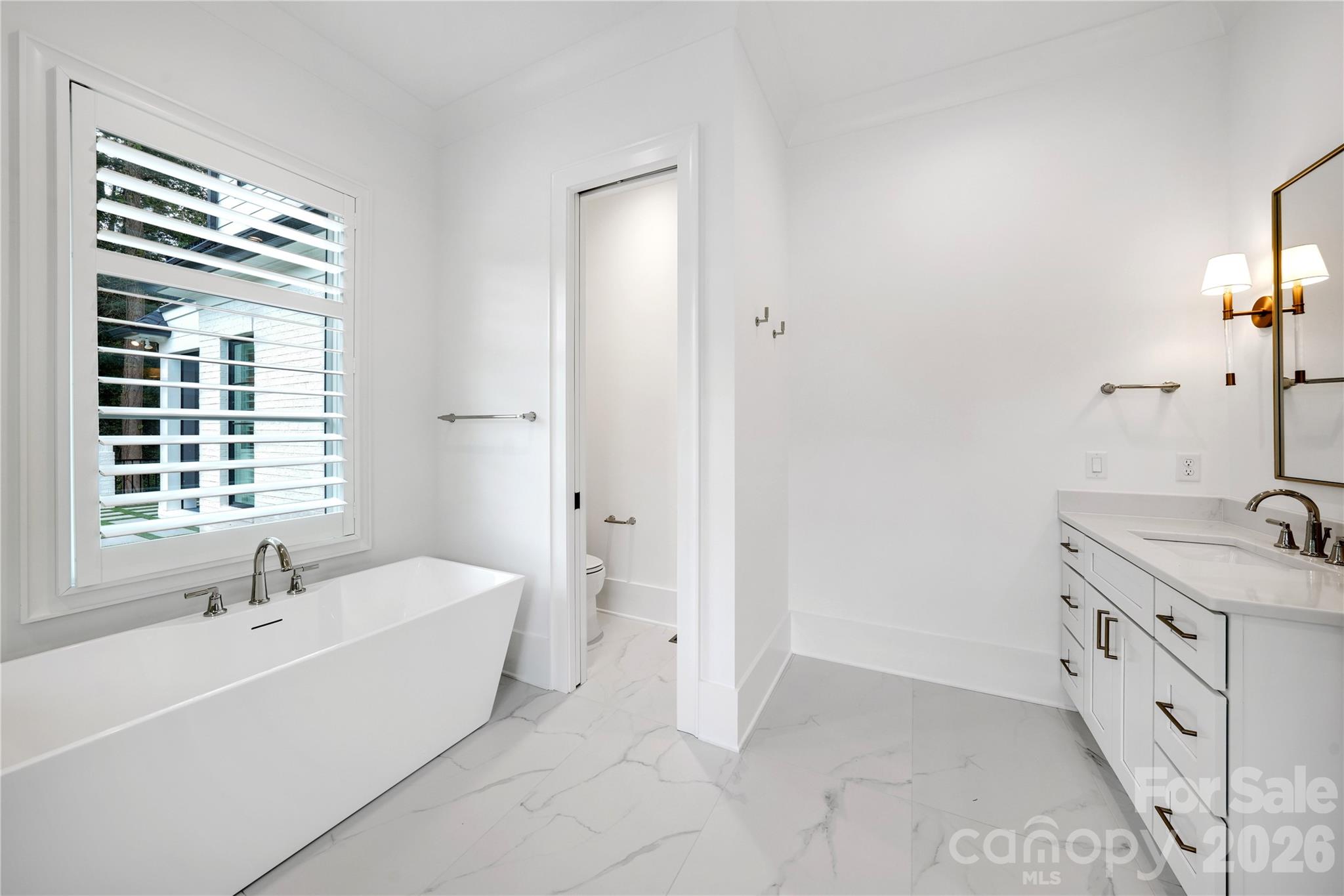 3142 Providence Road Unit: 1B