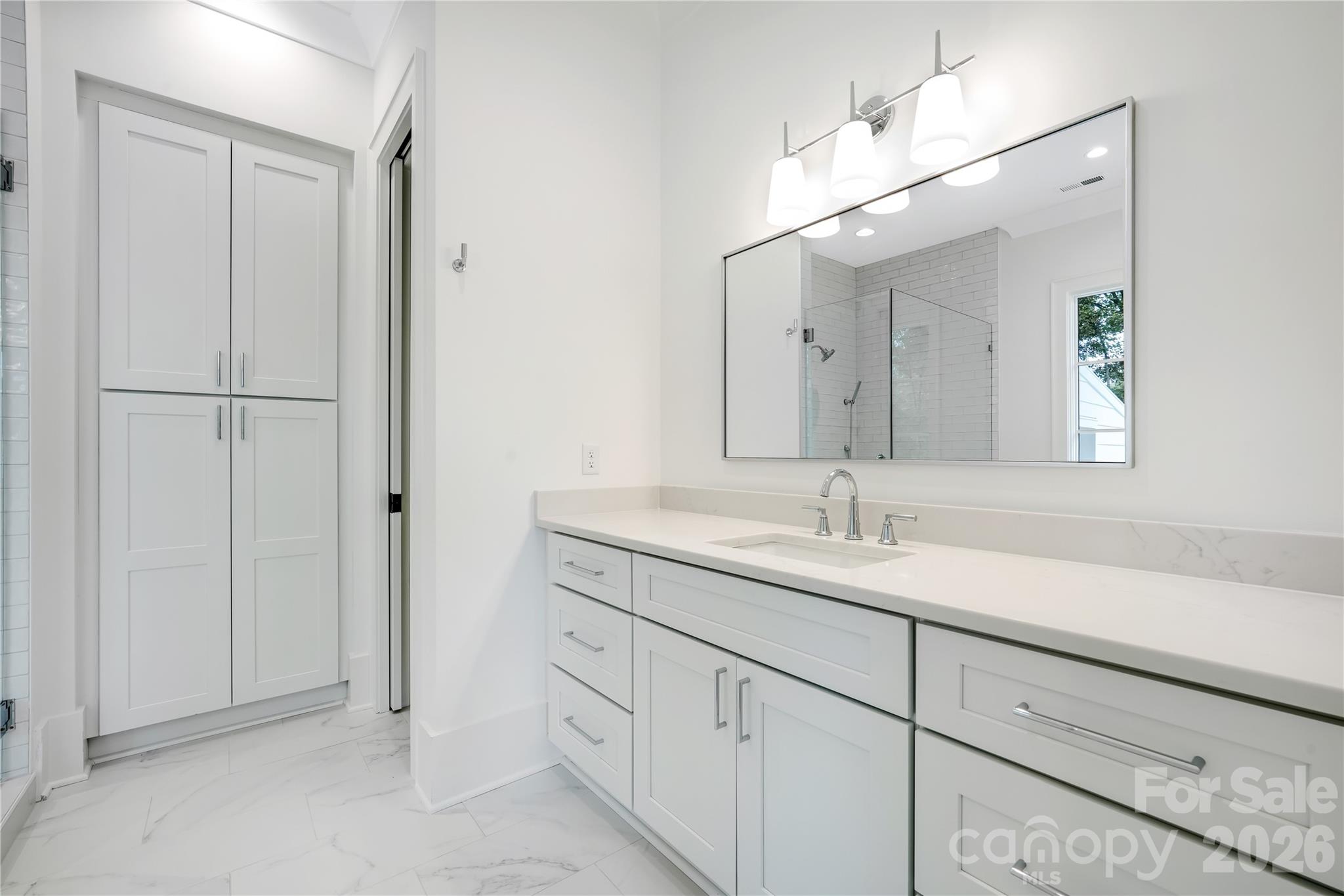 3142 Providence Road Unit: 1B