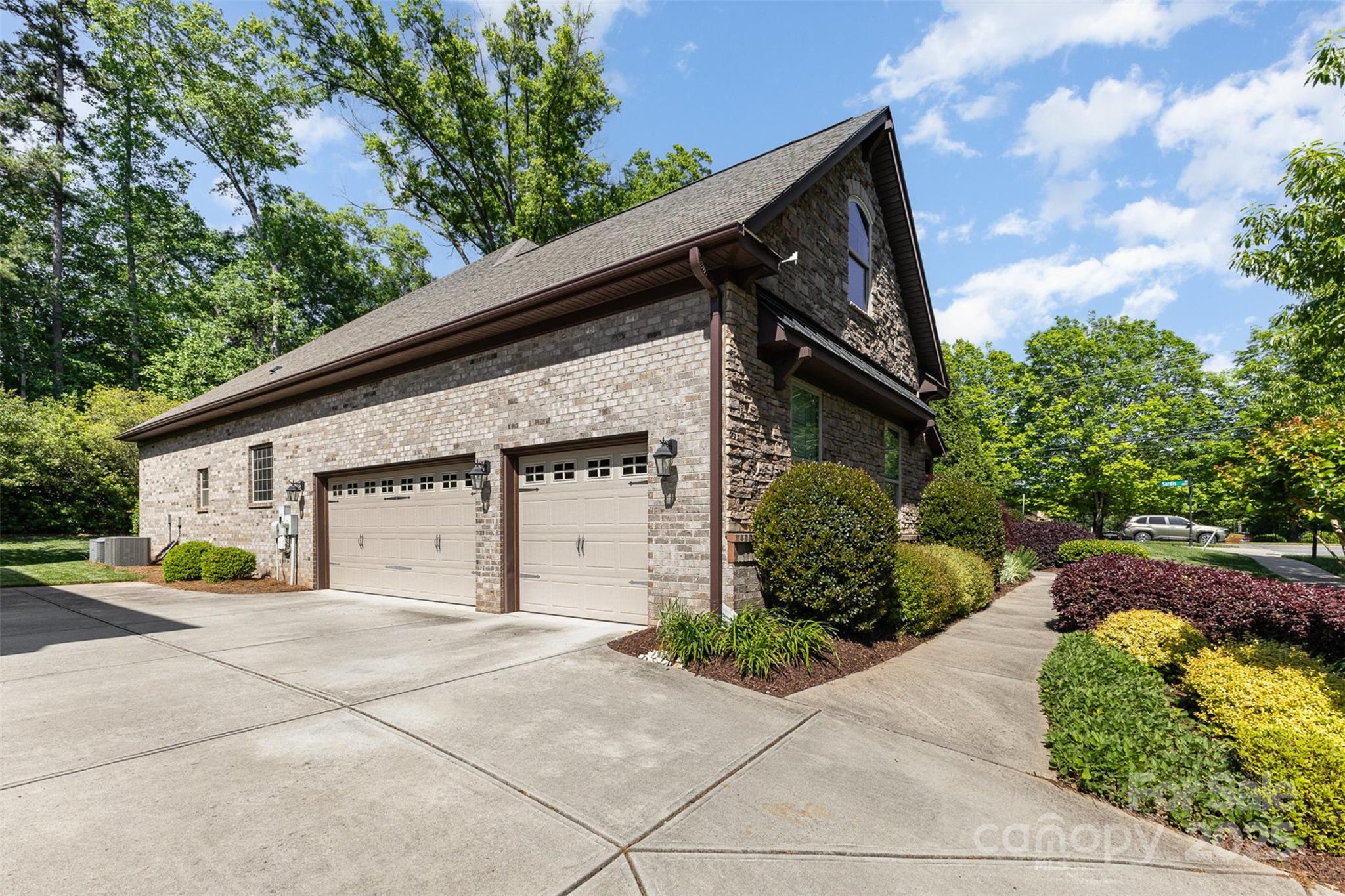 5706 Sardis Hall Court