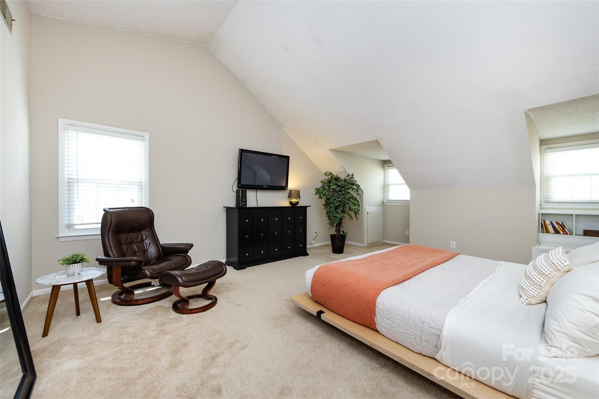 5013 Cedar Forest Drive
