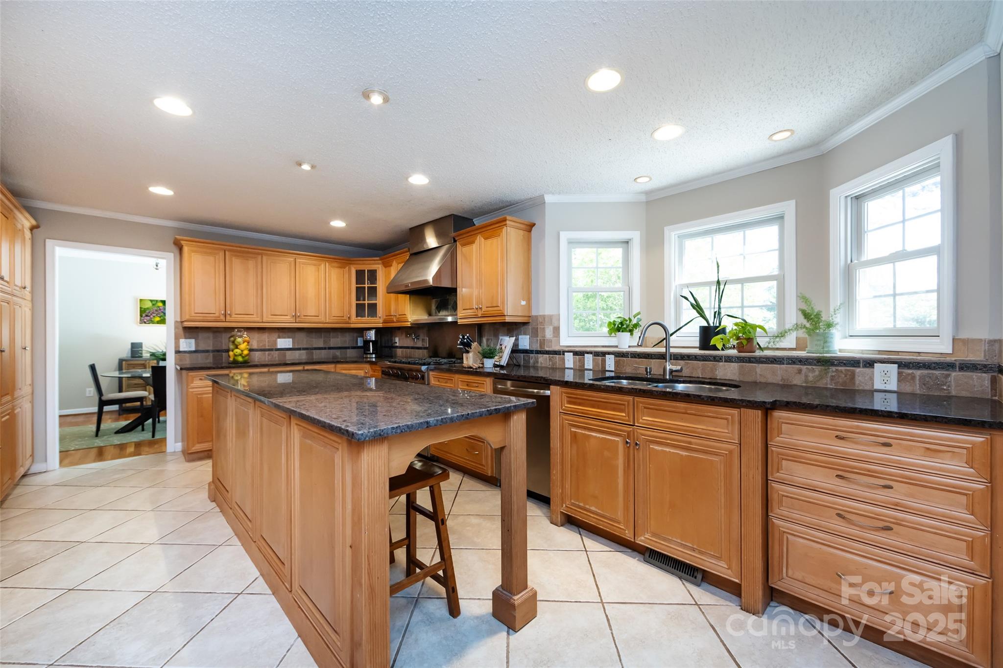 5013 Cedar Forest Drive
