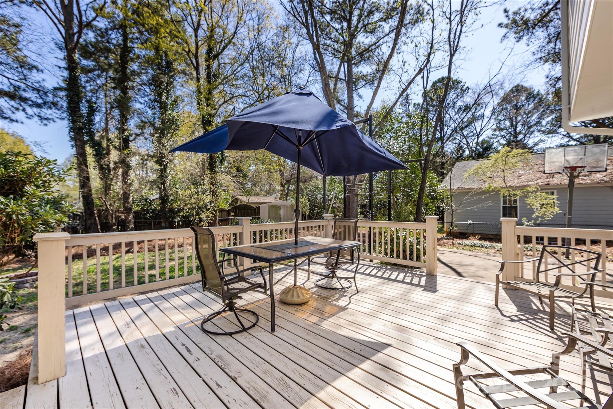 5013 Cedar Forest Drive