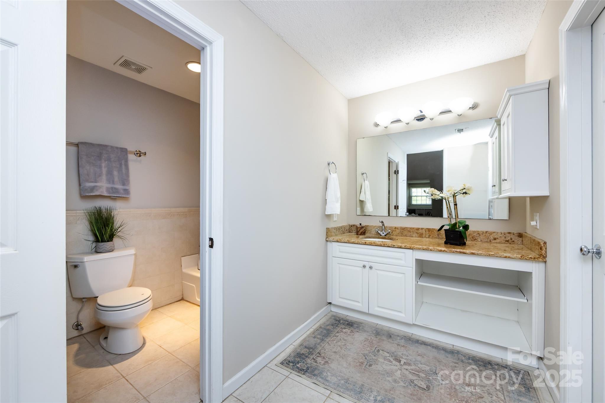 5013 Cedar Forest Drive