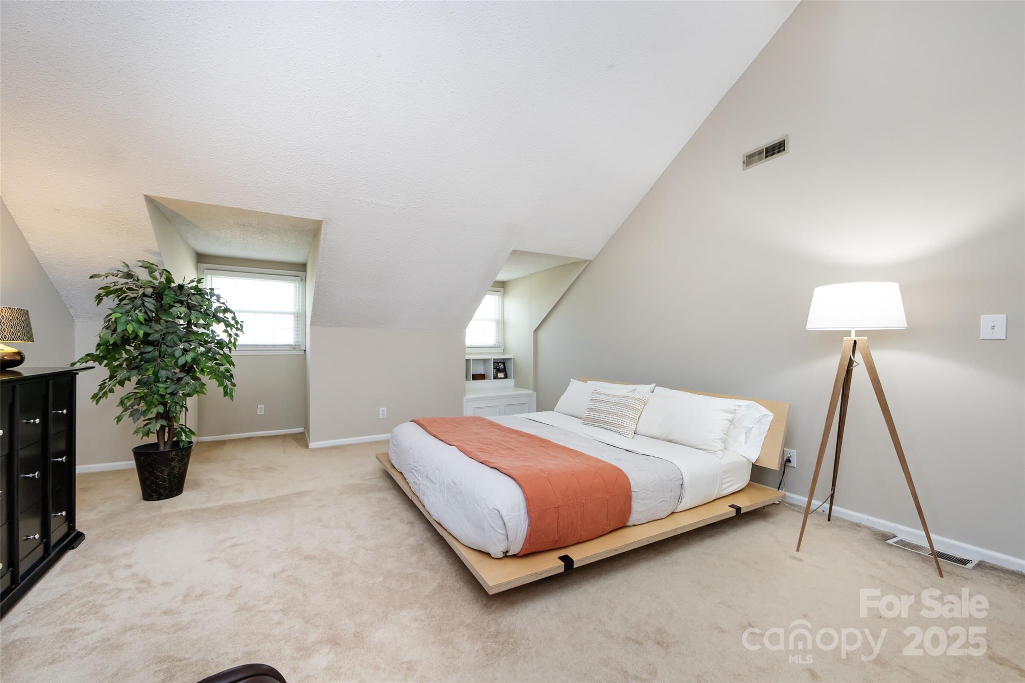 5013 Cedar Forest Drive