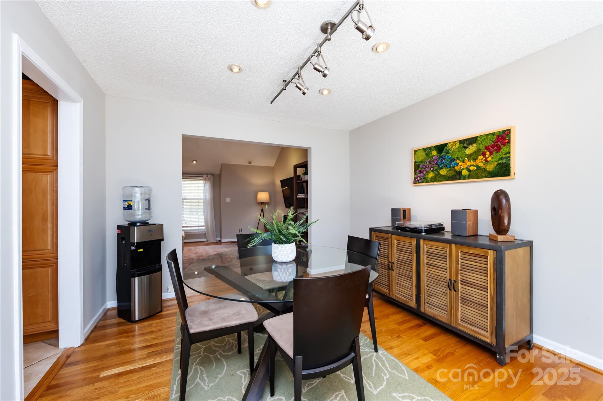 5013 Cedar Forest Drive