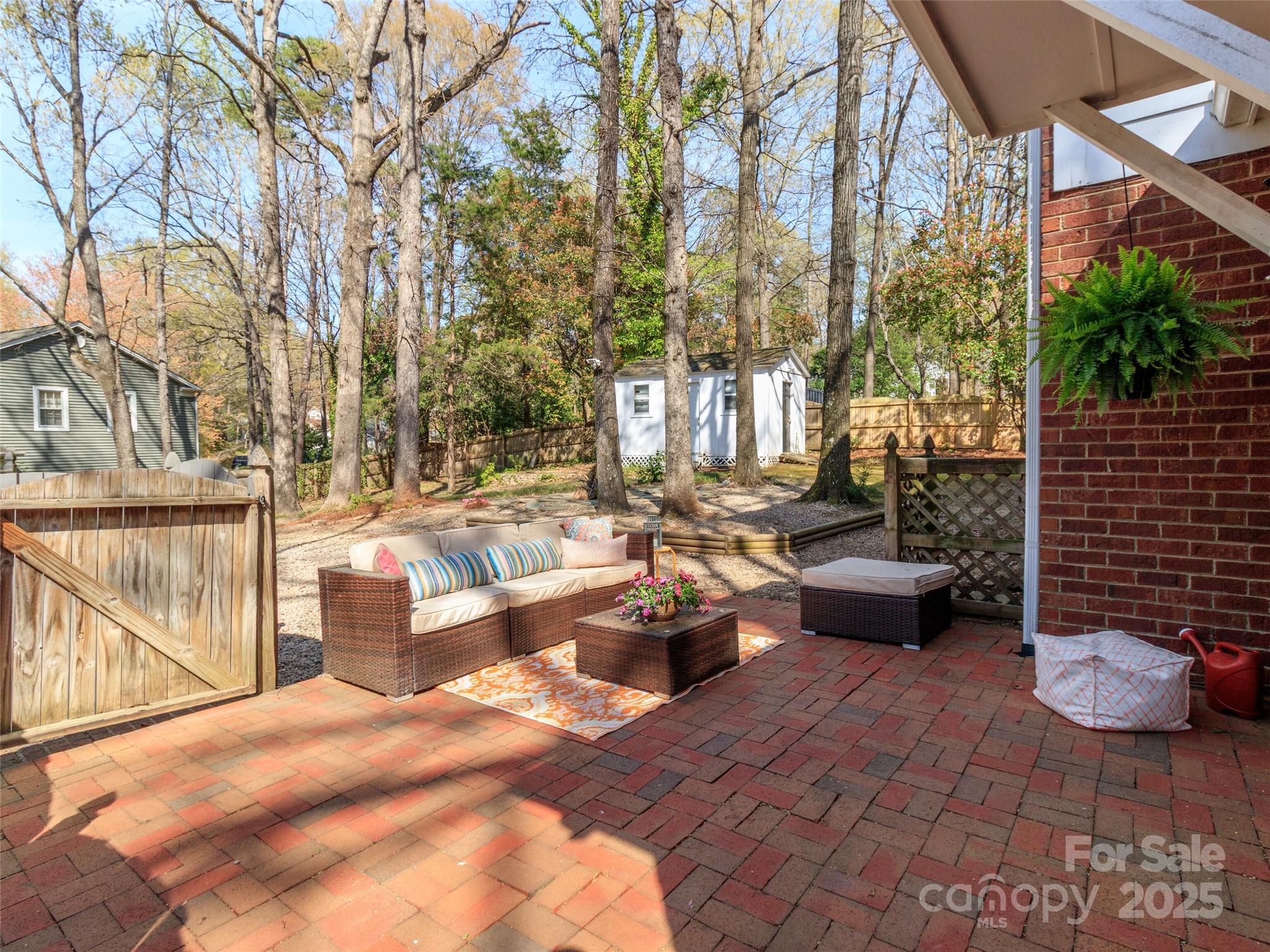 9101 Sardis Forest Drive