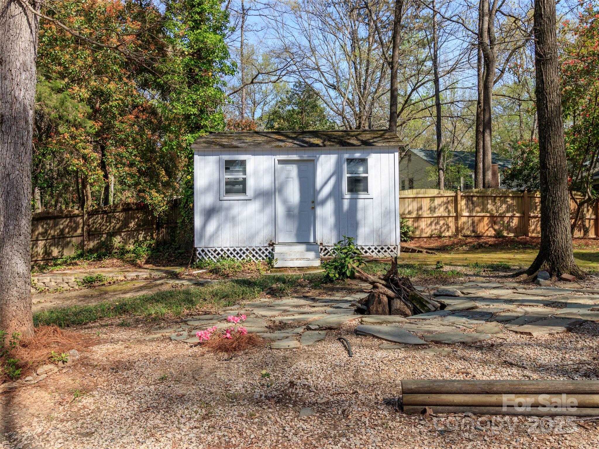 9101 Sardis Forest Drive