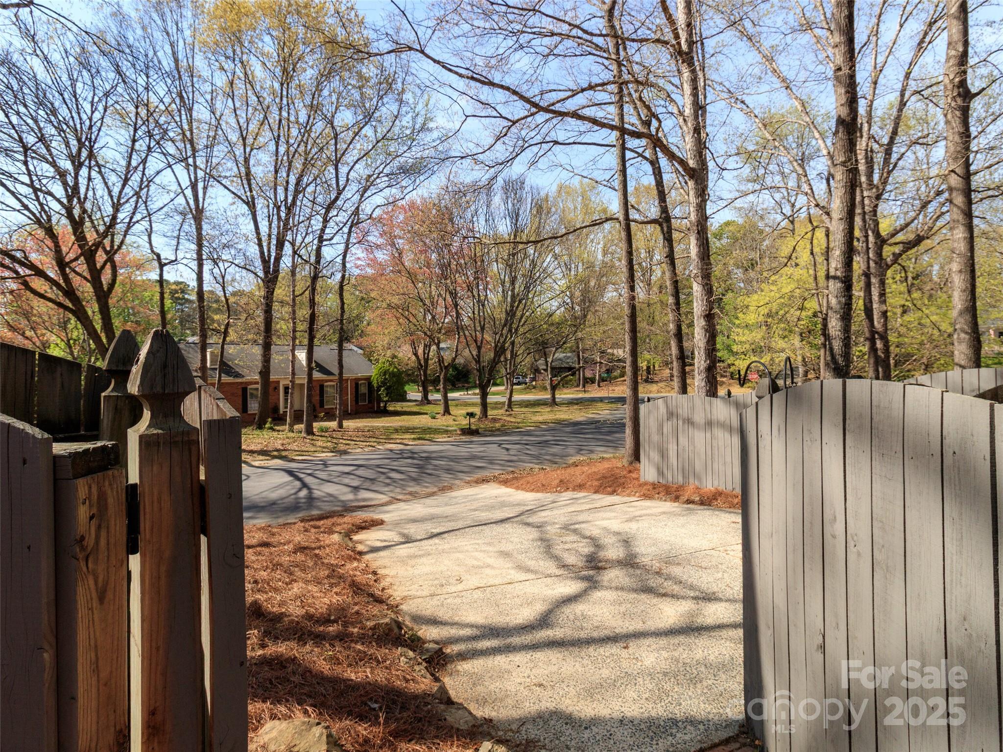 9101 Sardis Forest Drive