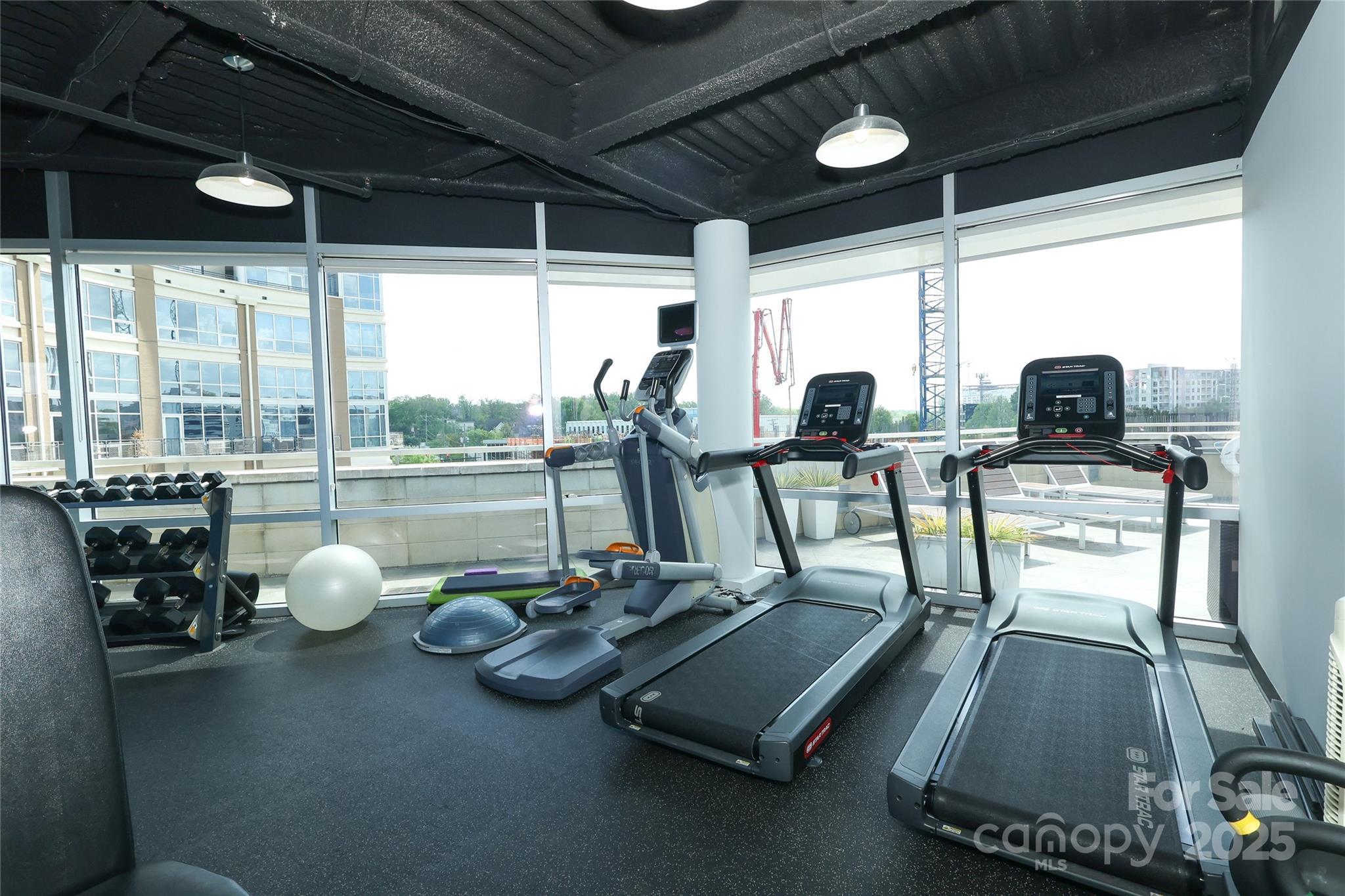 1100 Metropolitan Avenue Unit: 314