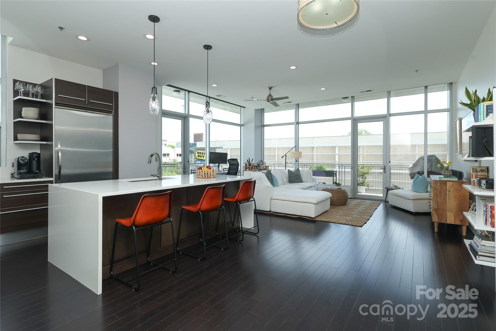 1100 Metropolitan Avenue Unit: 314
