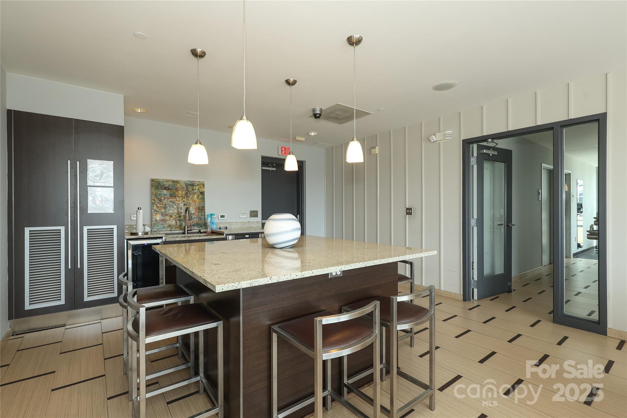 1100 Metropolitan Avenue Unit: 314