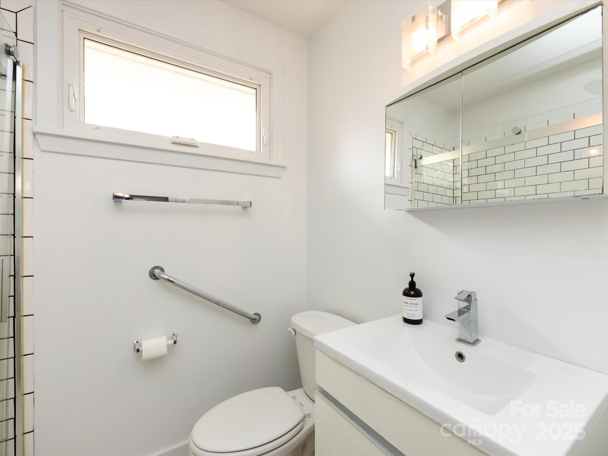 4625 Woodlark Lane