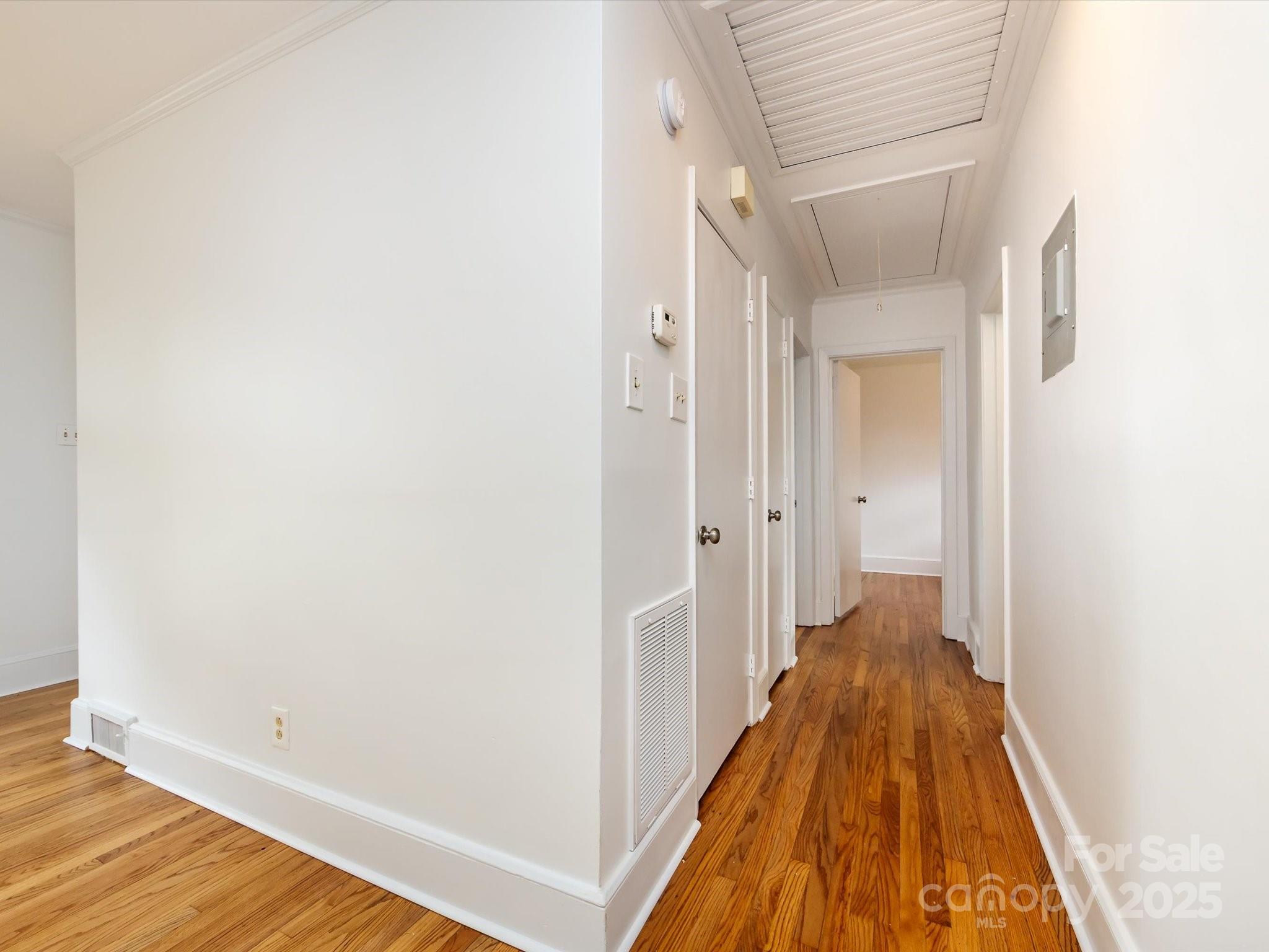 4625 Woodlark Lane