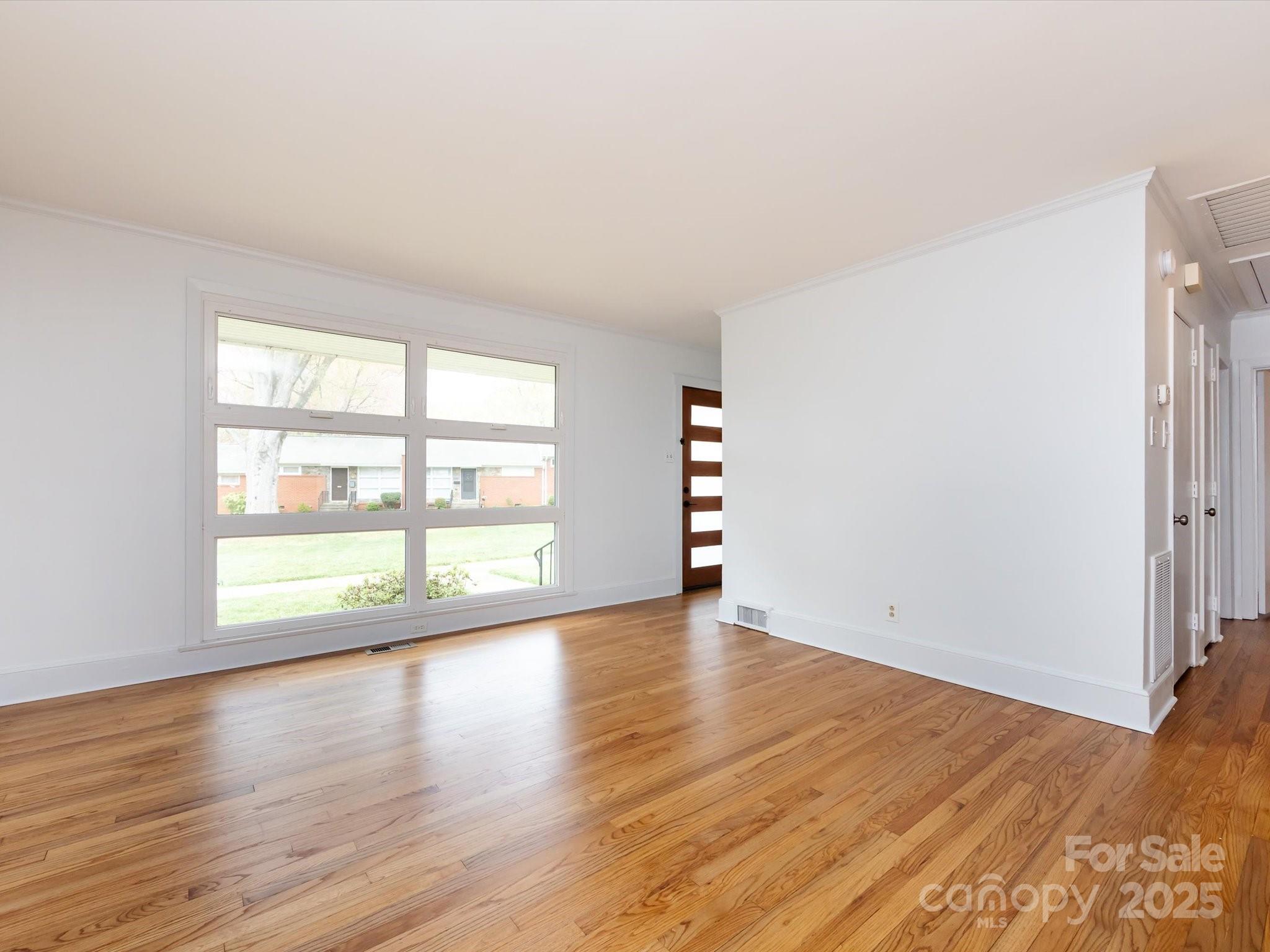 4625 Woodlark Lane