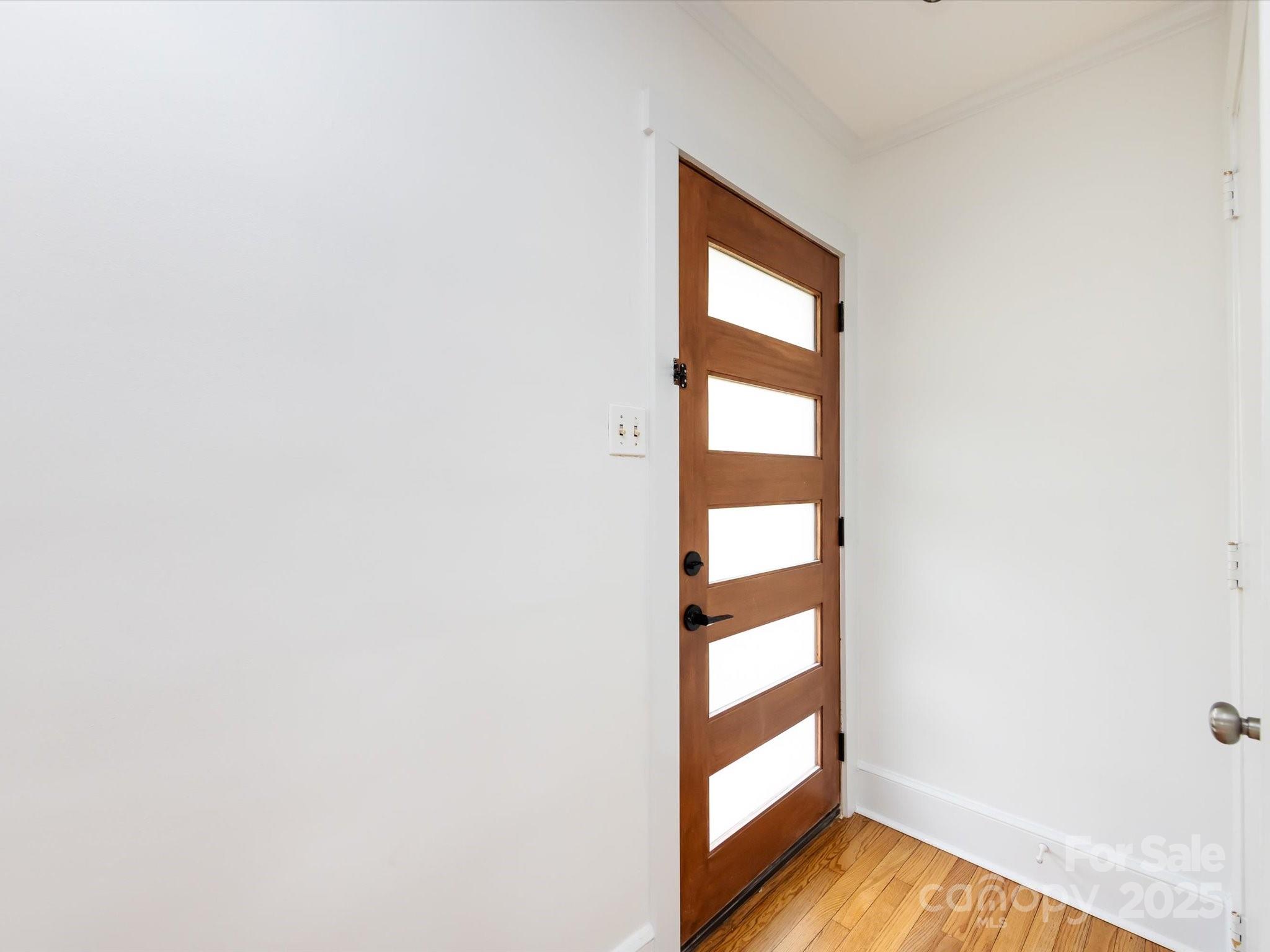 4625 Woodlark Lane