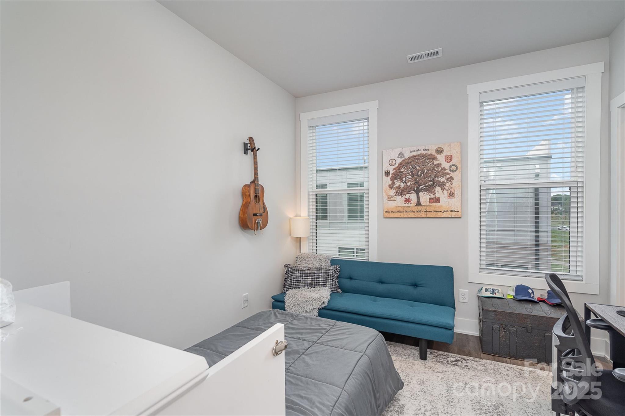 631 W Tremont Avenue
