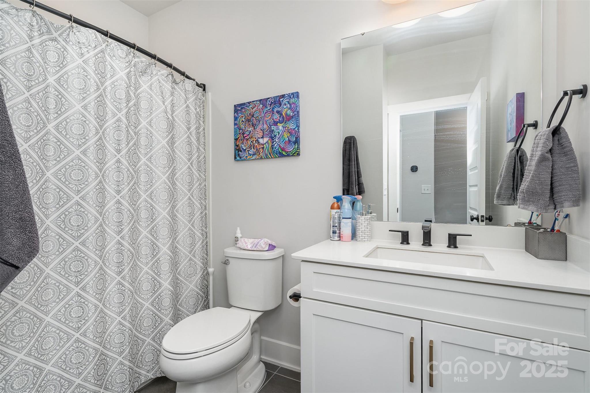 631 W Tremont Avenue