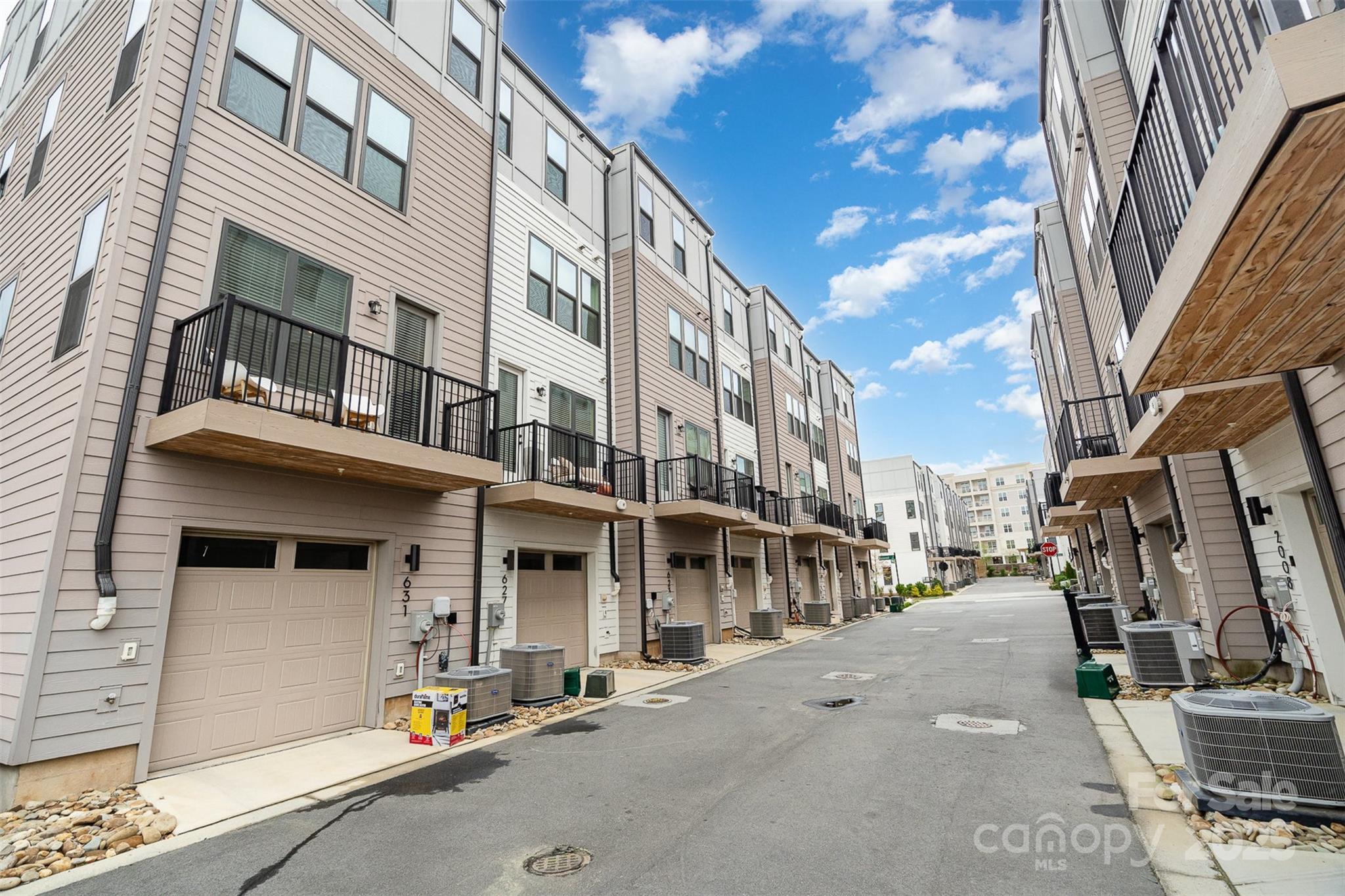 631 W Tremont Avenue