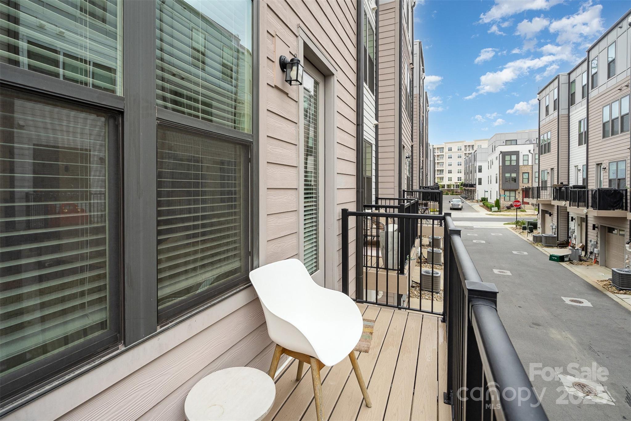 631 W Tremont Avenue