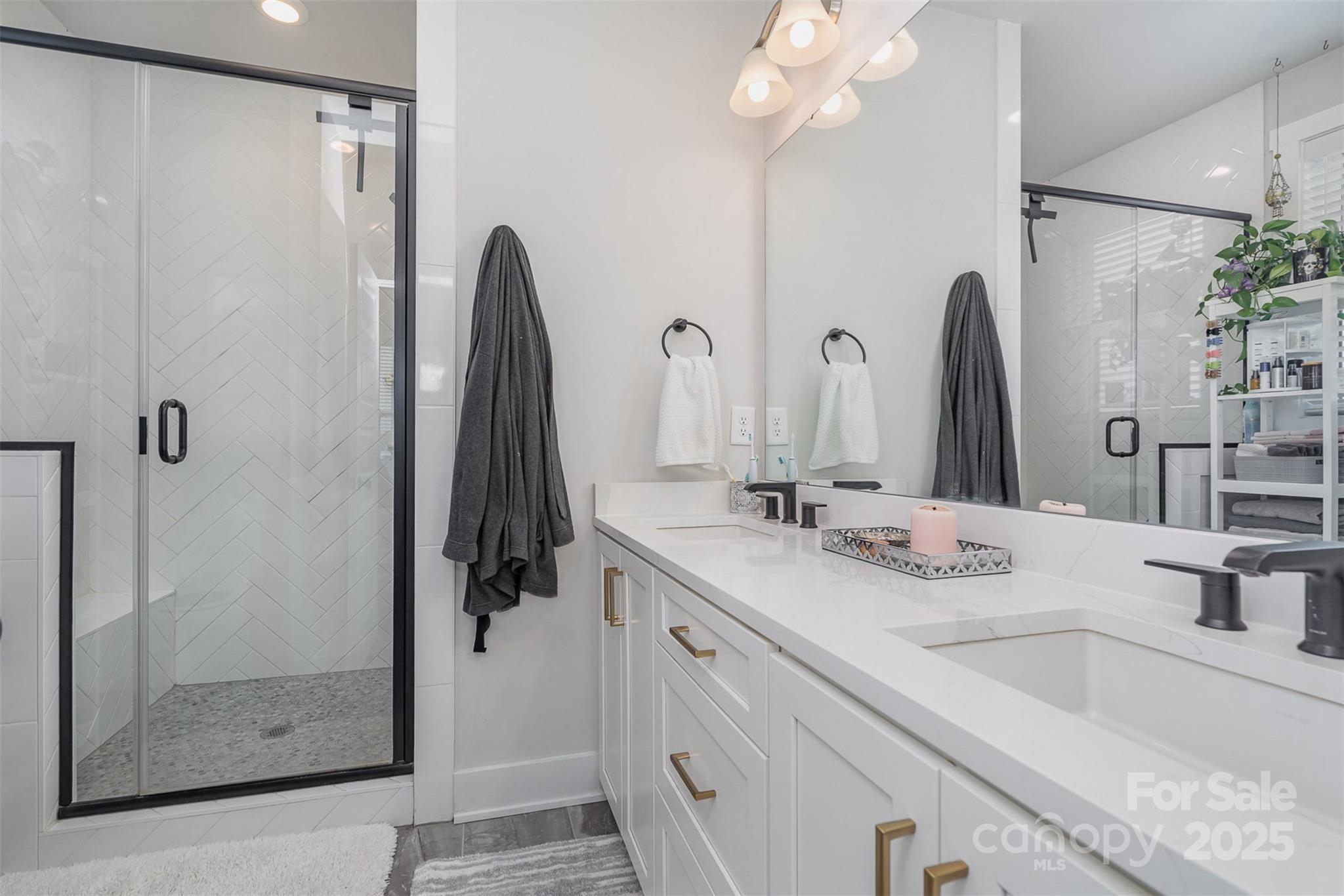 631 W Tremont Avenue