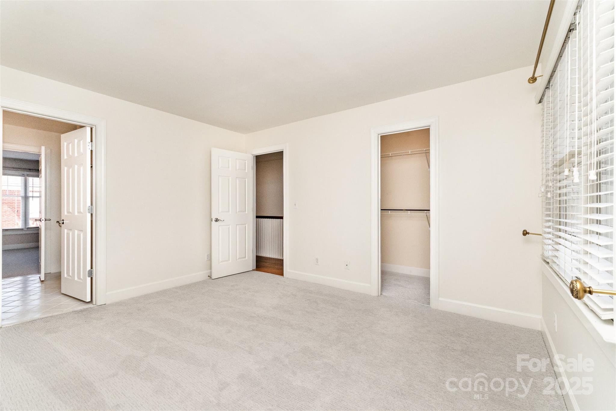 230 Sloane Square Way