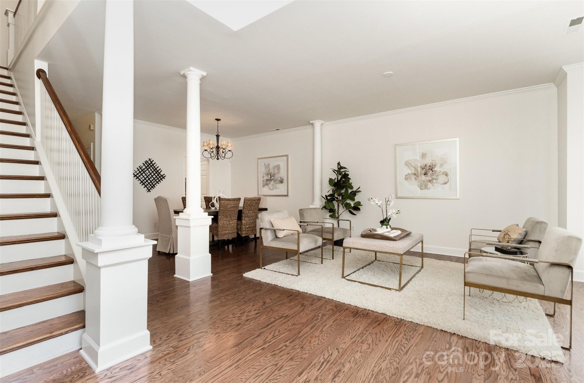 230 Sloane Square Way