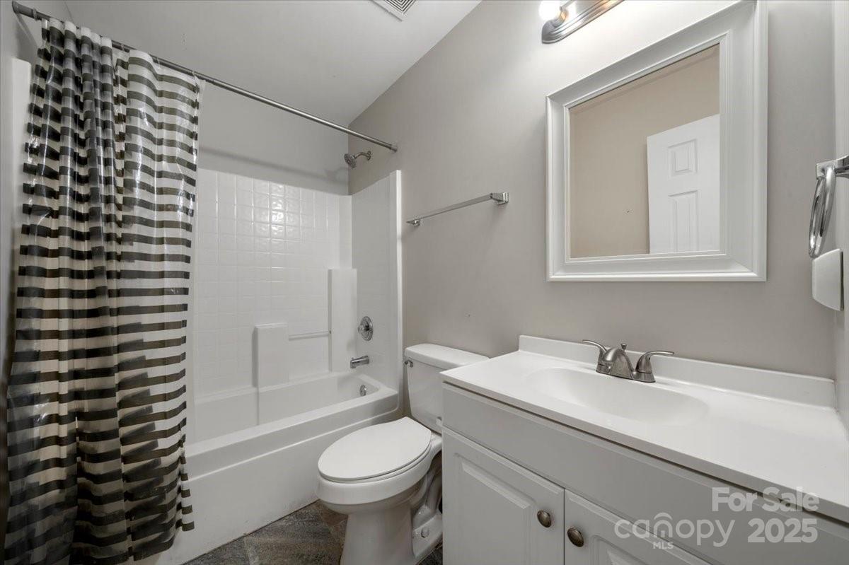3320 Alderknoll Court