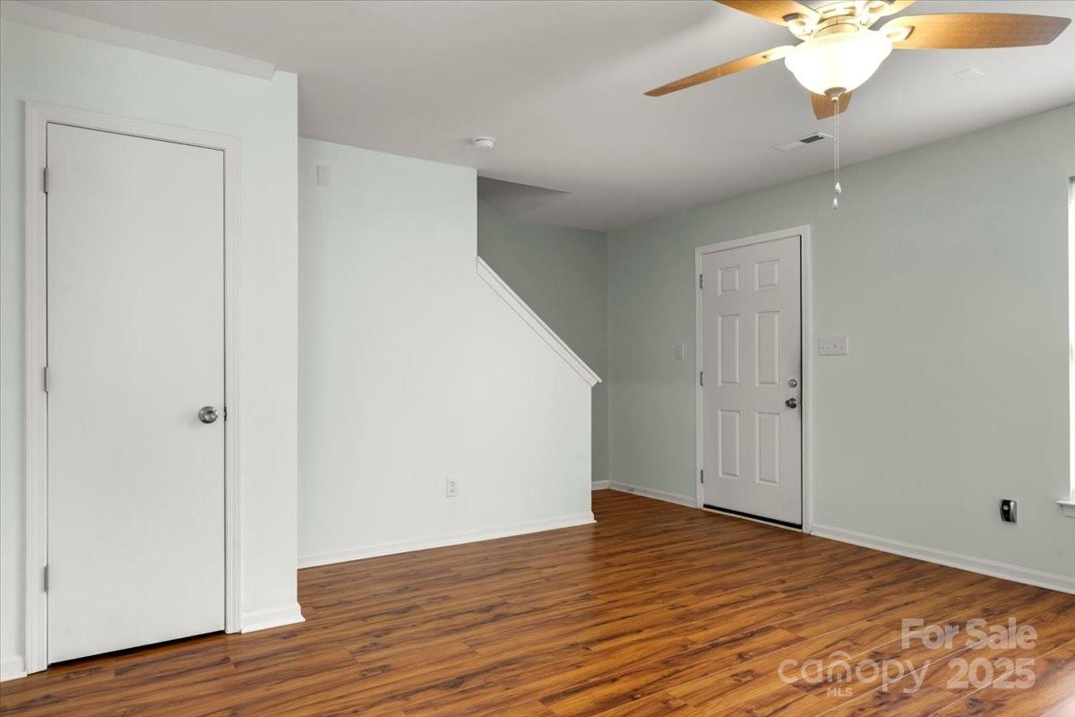 3320 Alderknoll Court