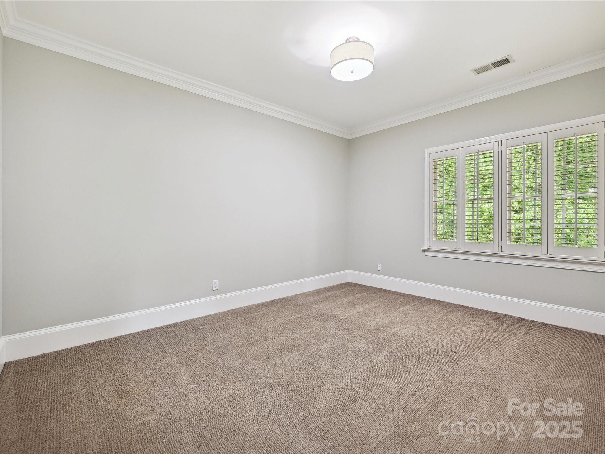 8623 Tullamore Park Circle