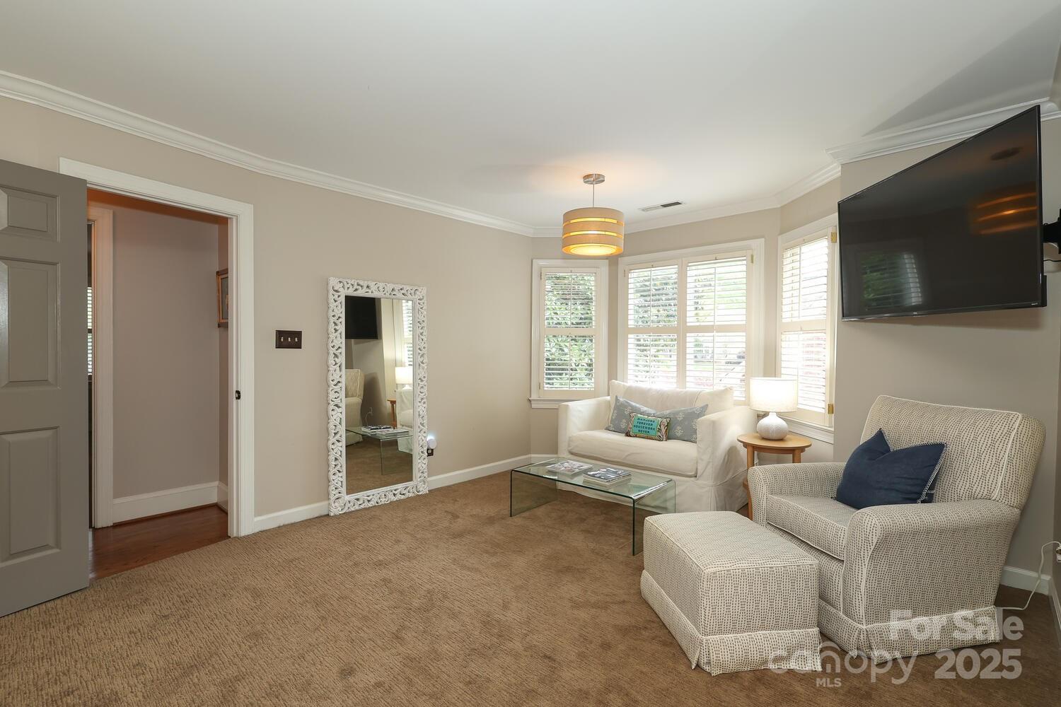 6910 Green Turtle Drive