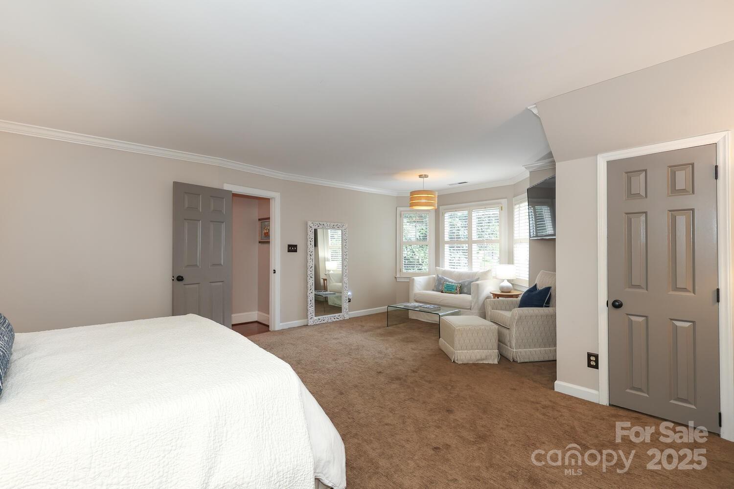 6910 Green Turtle Drive