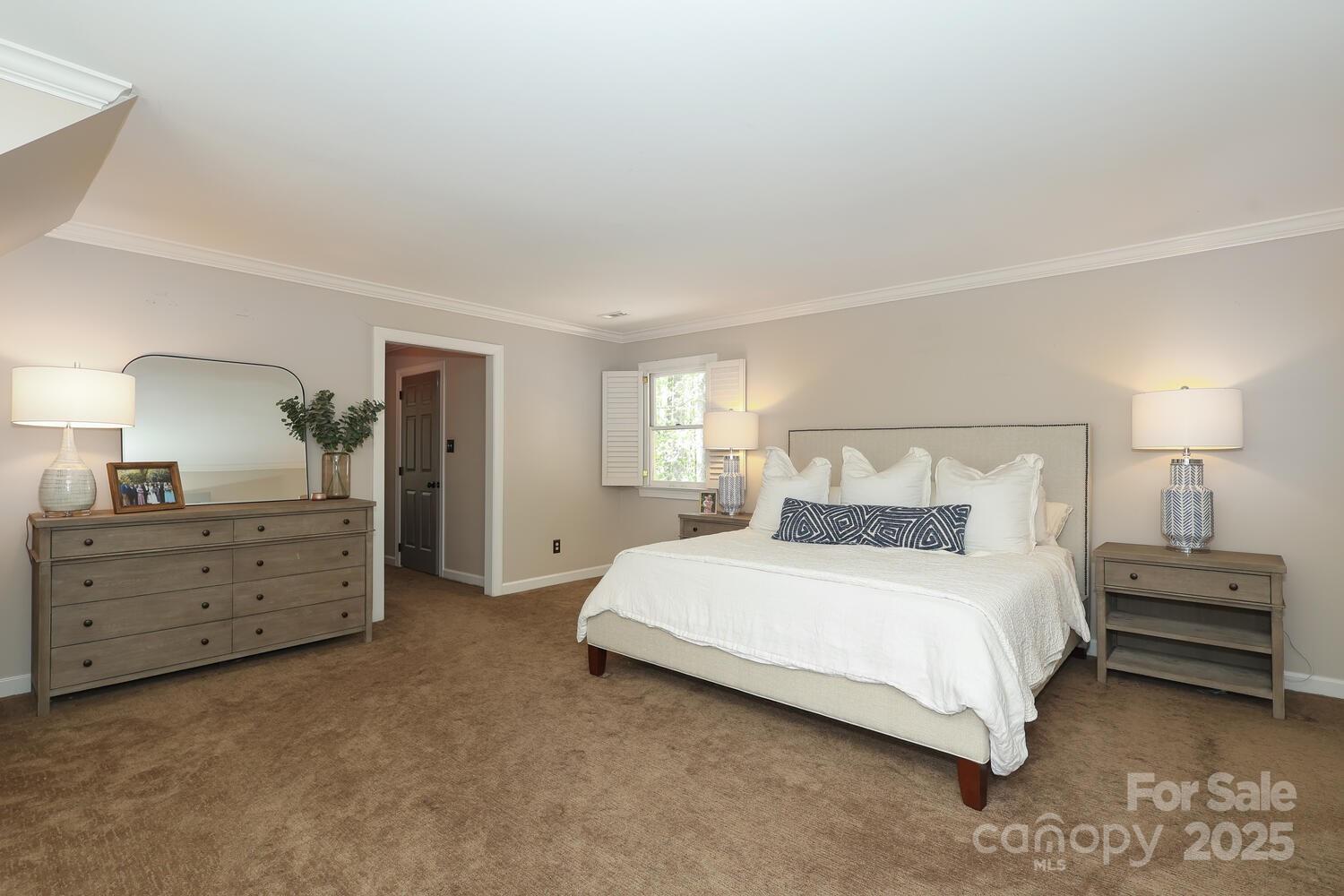 6910 Green Turtle Drive