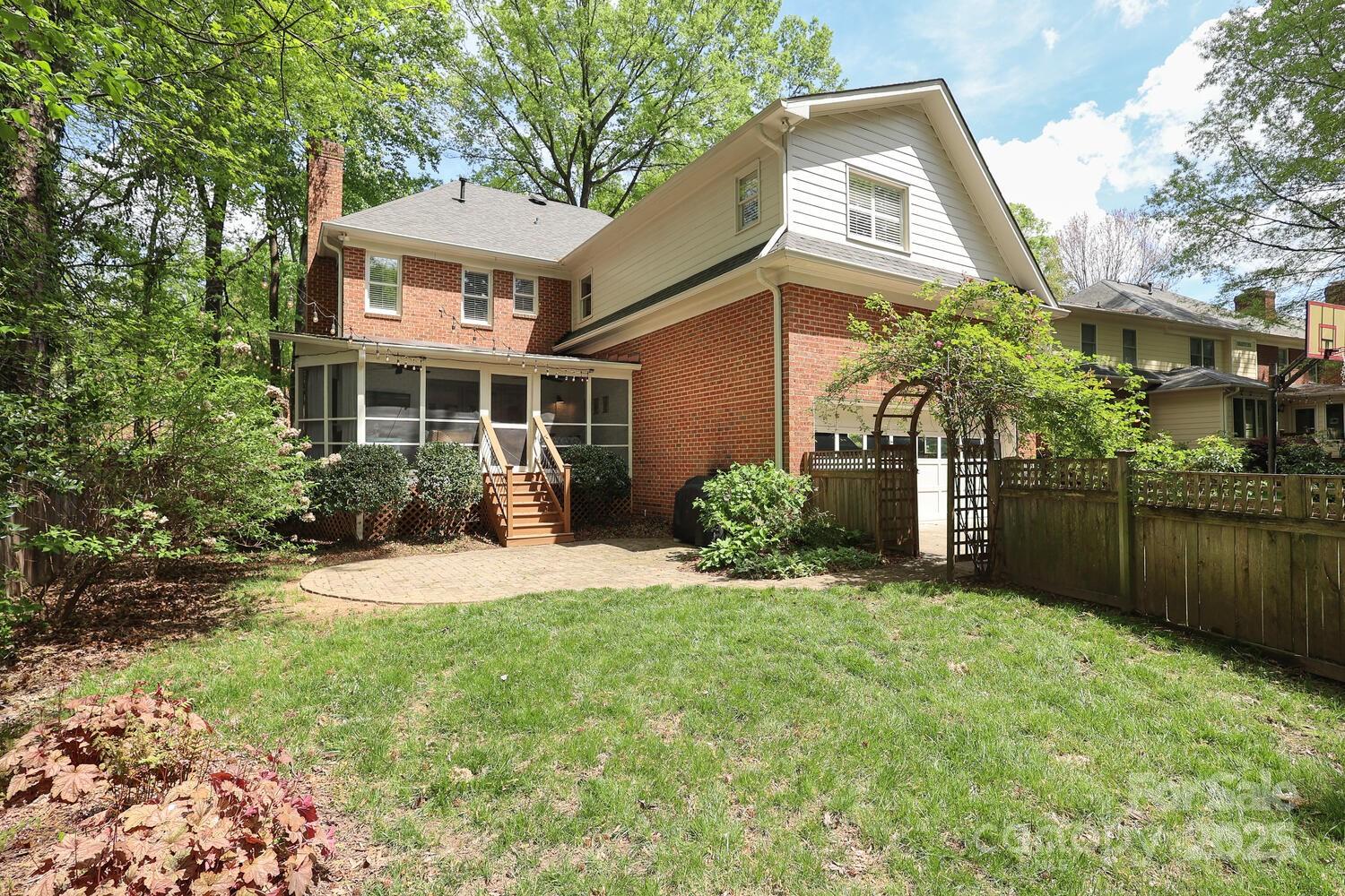 6910 Green Turtle Drive