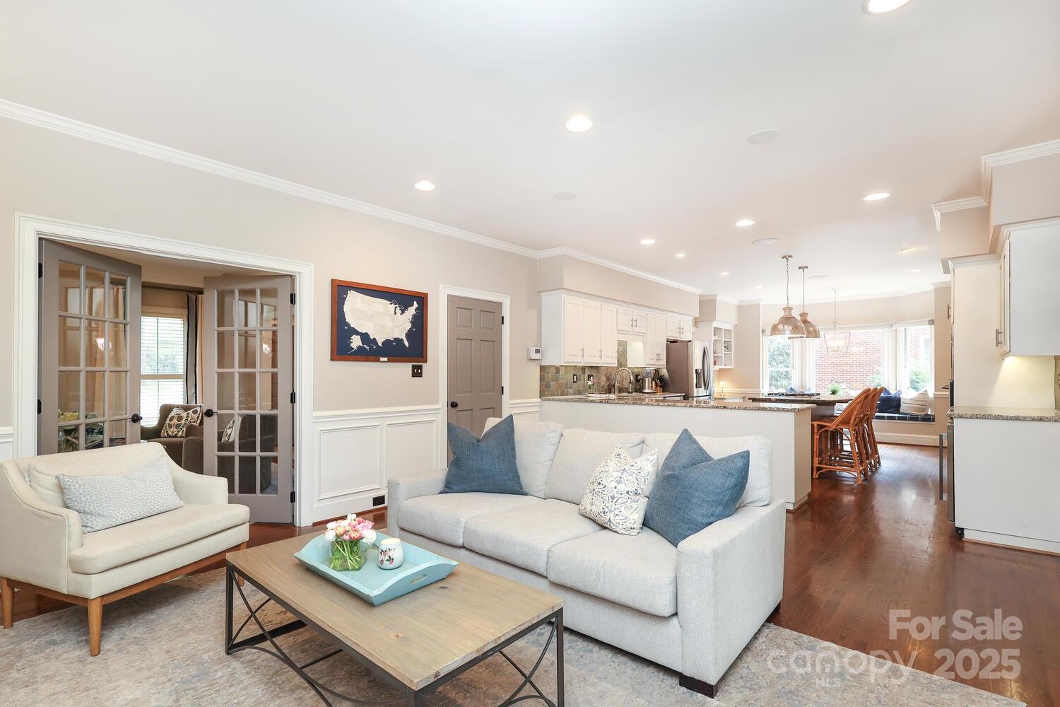 6910 Green Turtle Drive