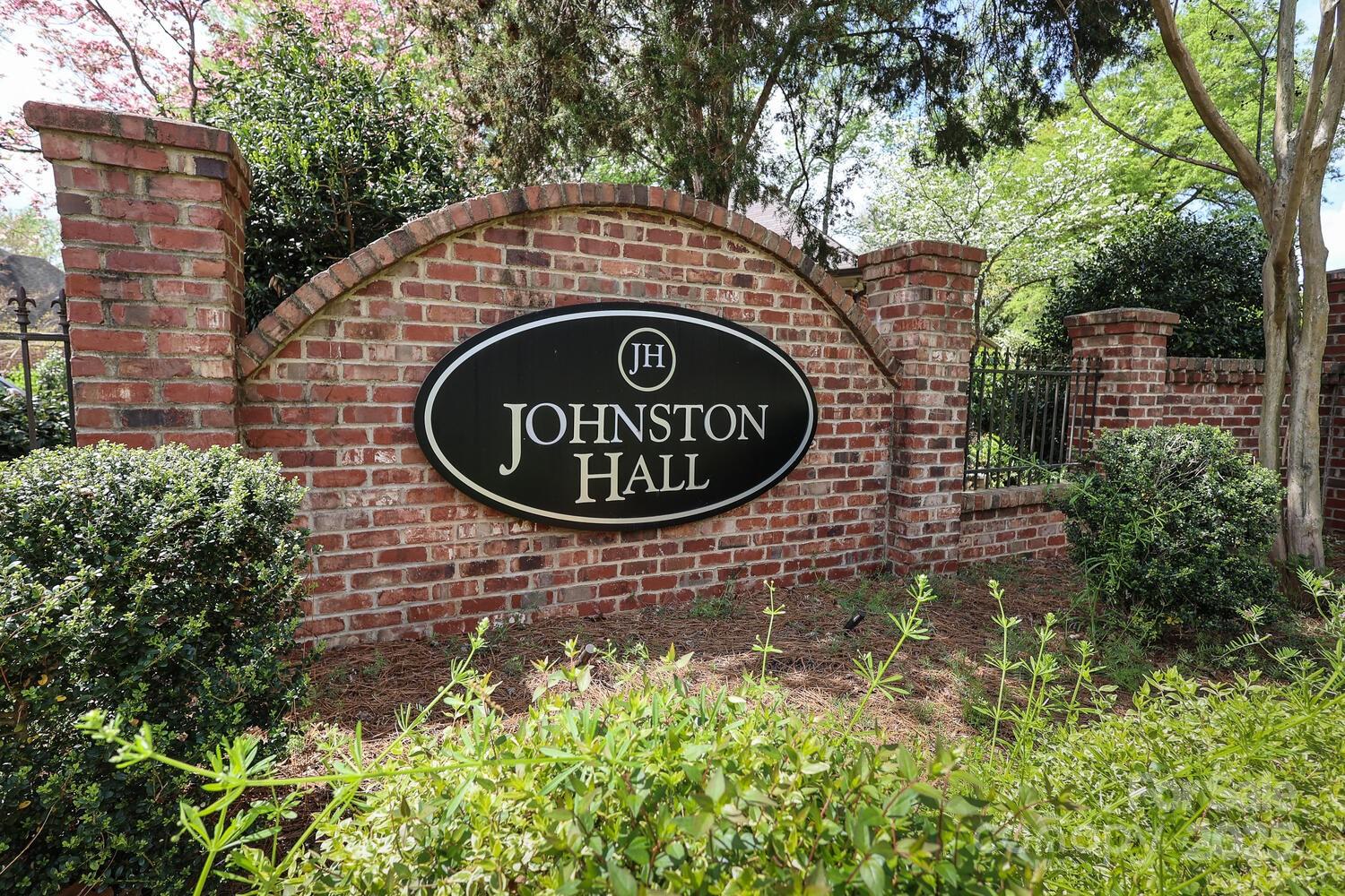 6910 Green Turtle Drive