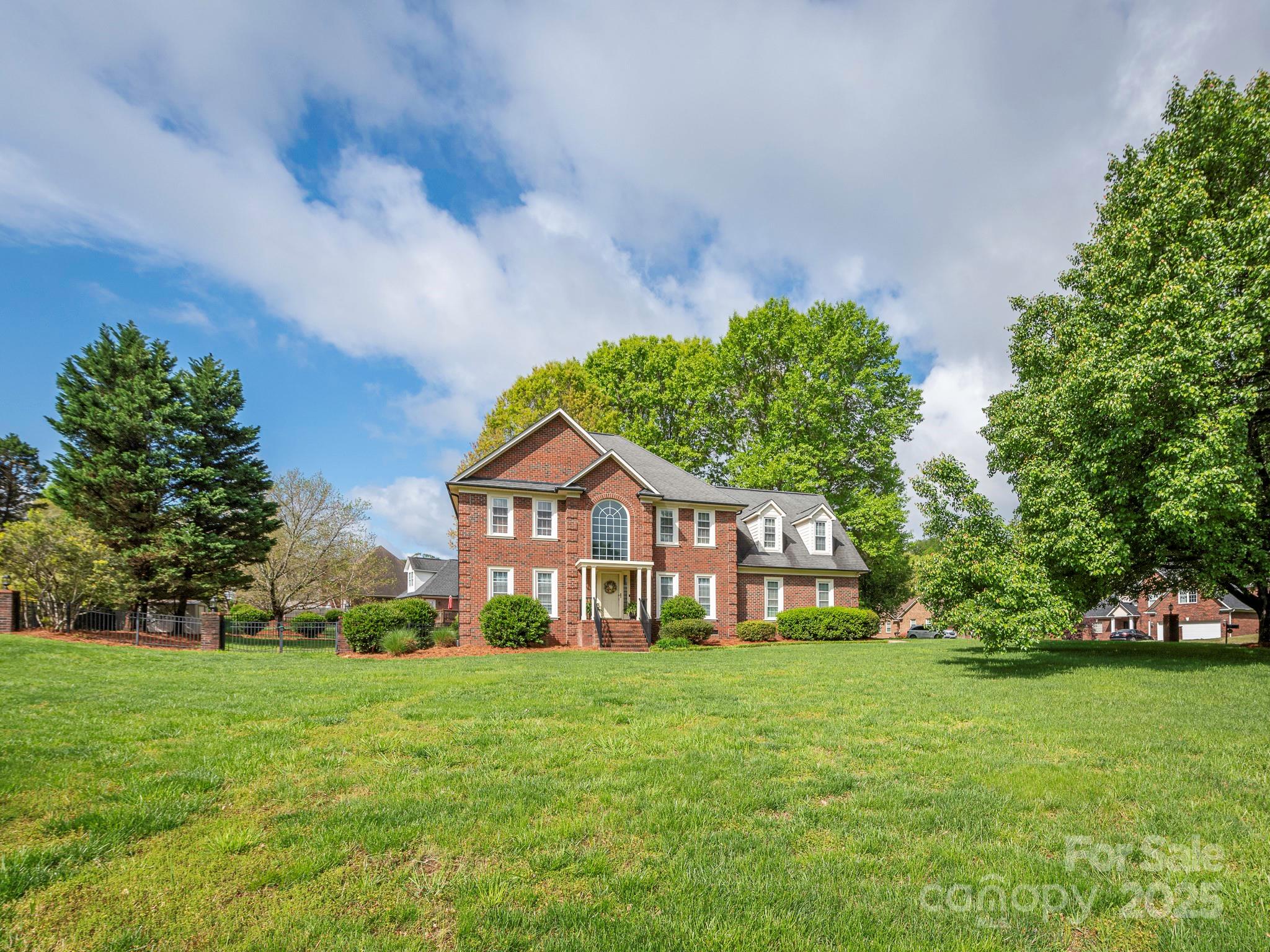 126 Pointer Court SE