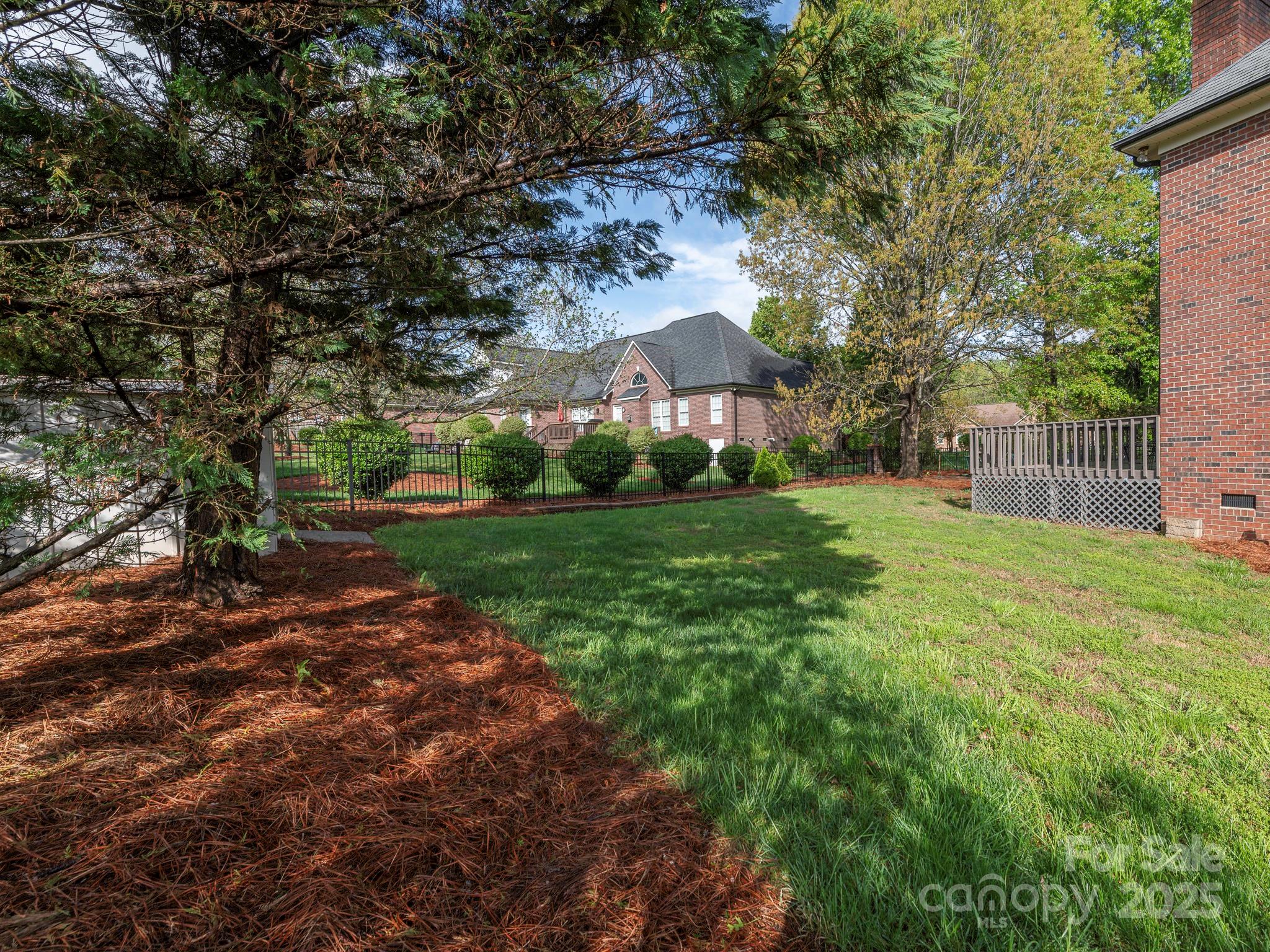 126 Pointer Court SE