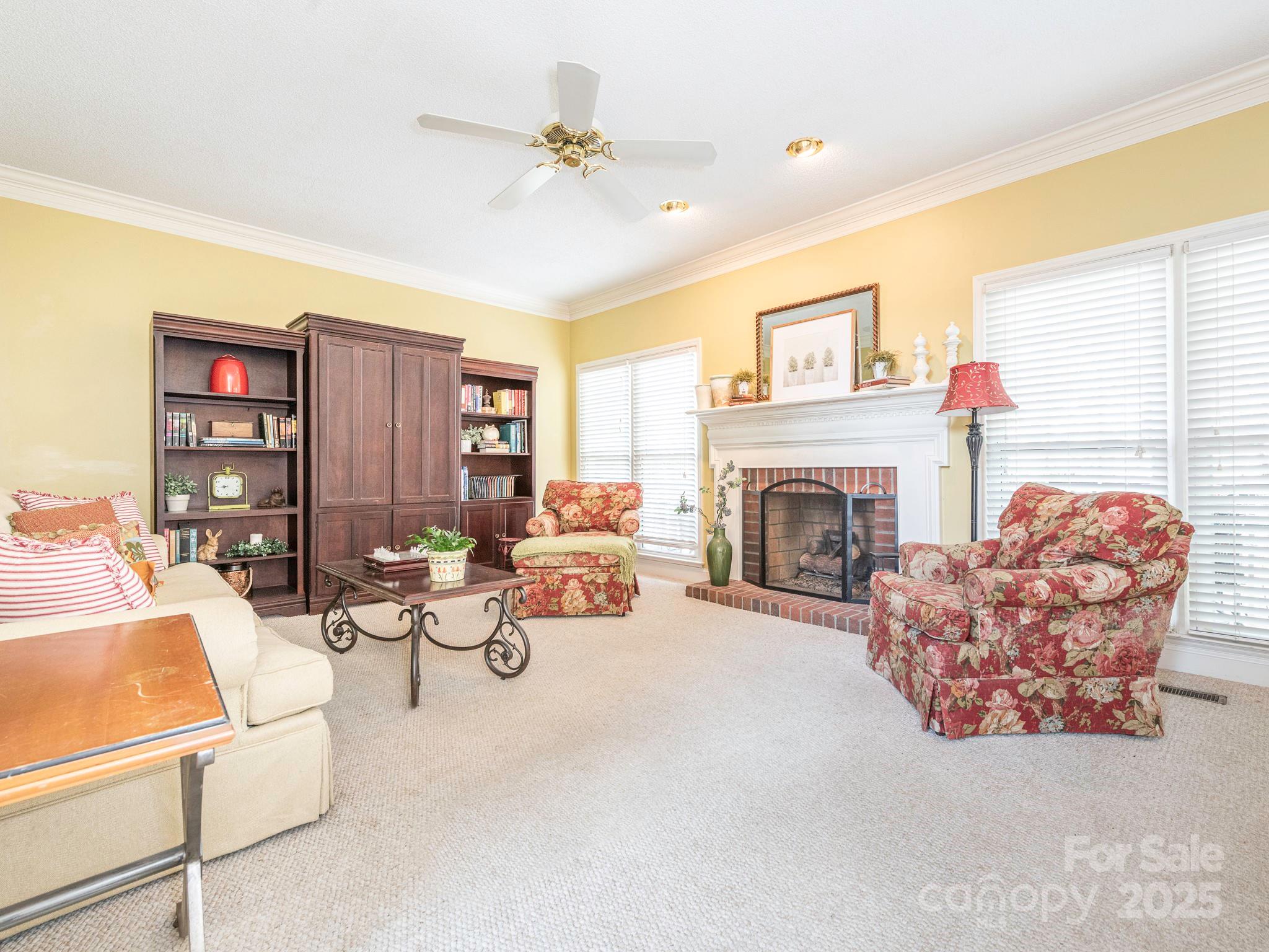 126 Pointer Court SE