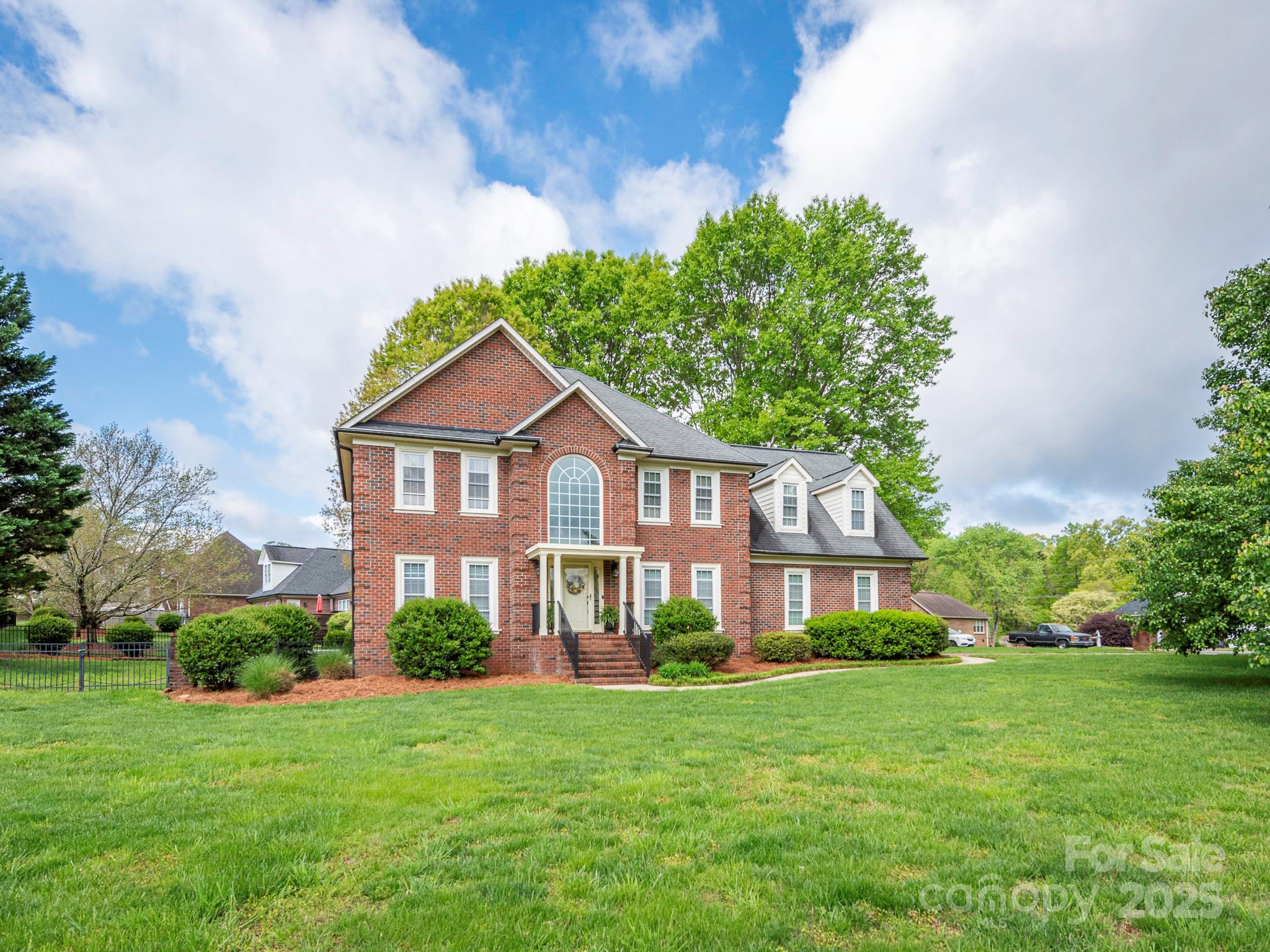 126 Pointer Court SE