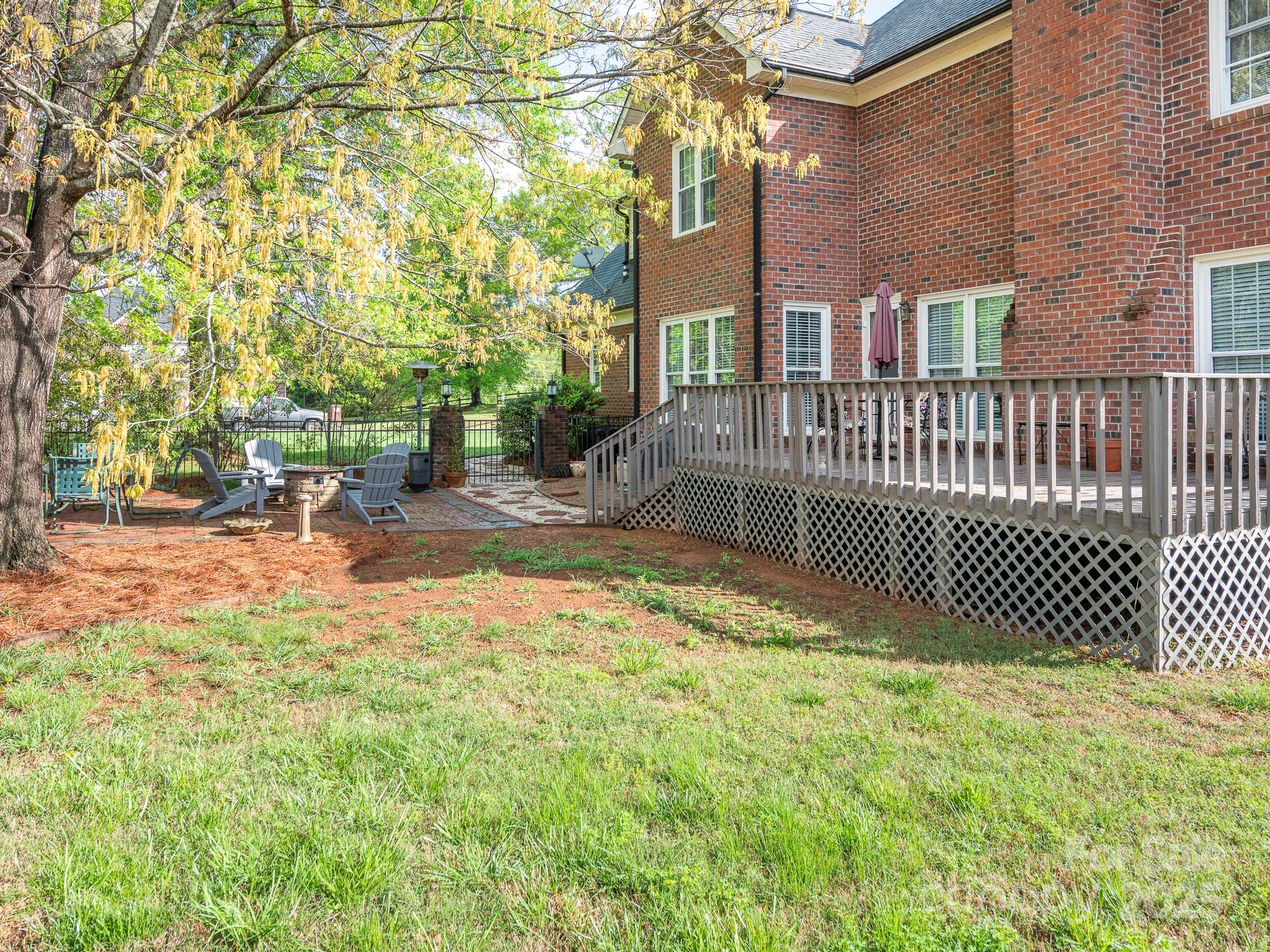 126 Pointer Court SE