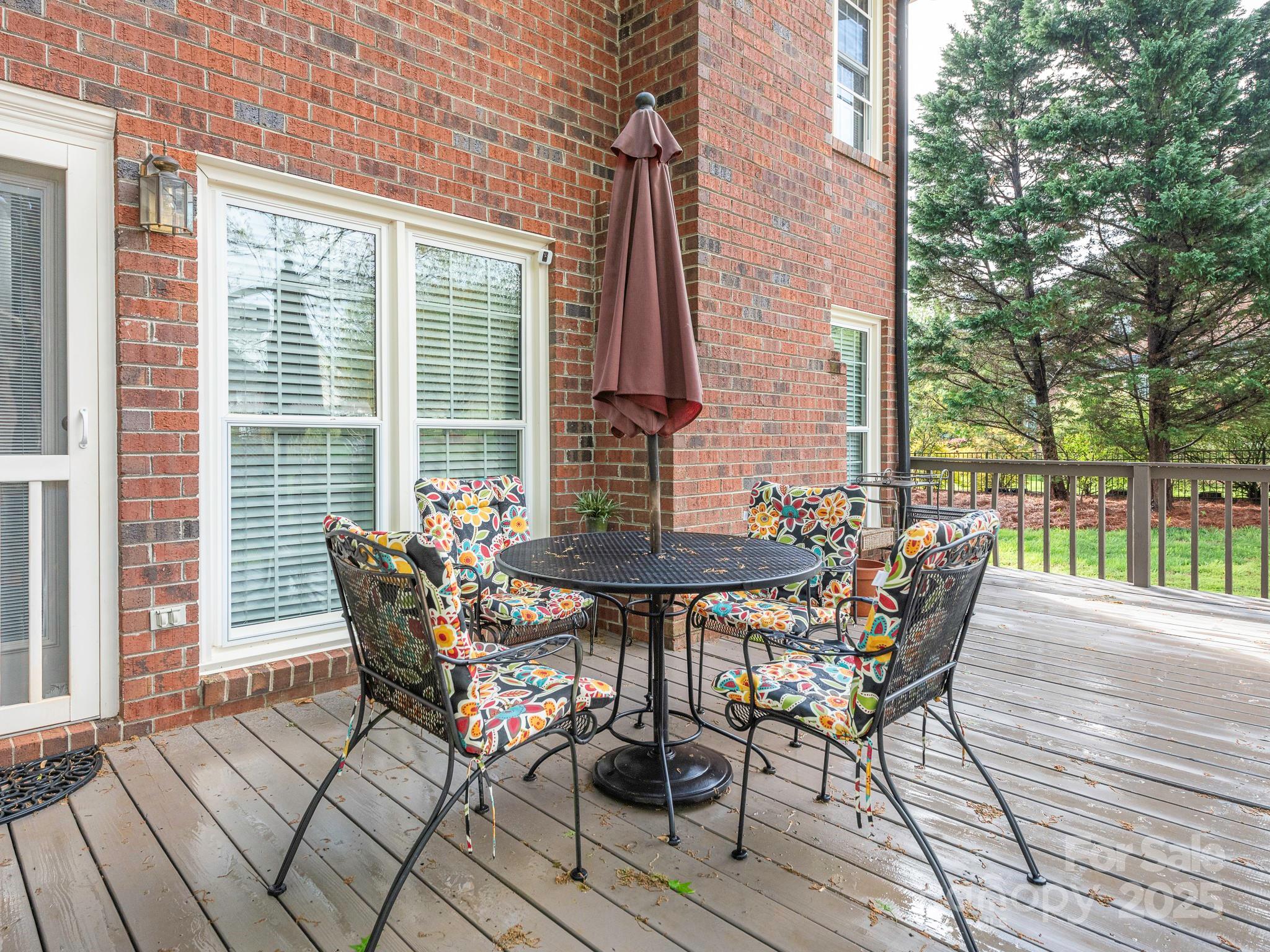 126 Pointer Court SE