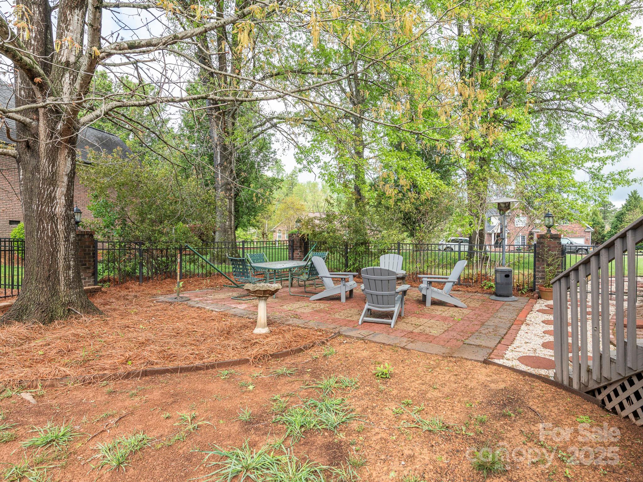 126 Pointer Court SE