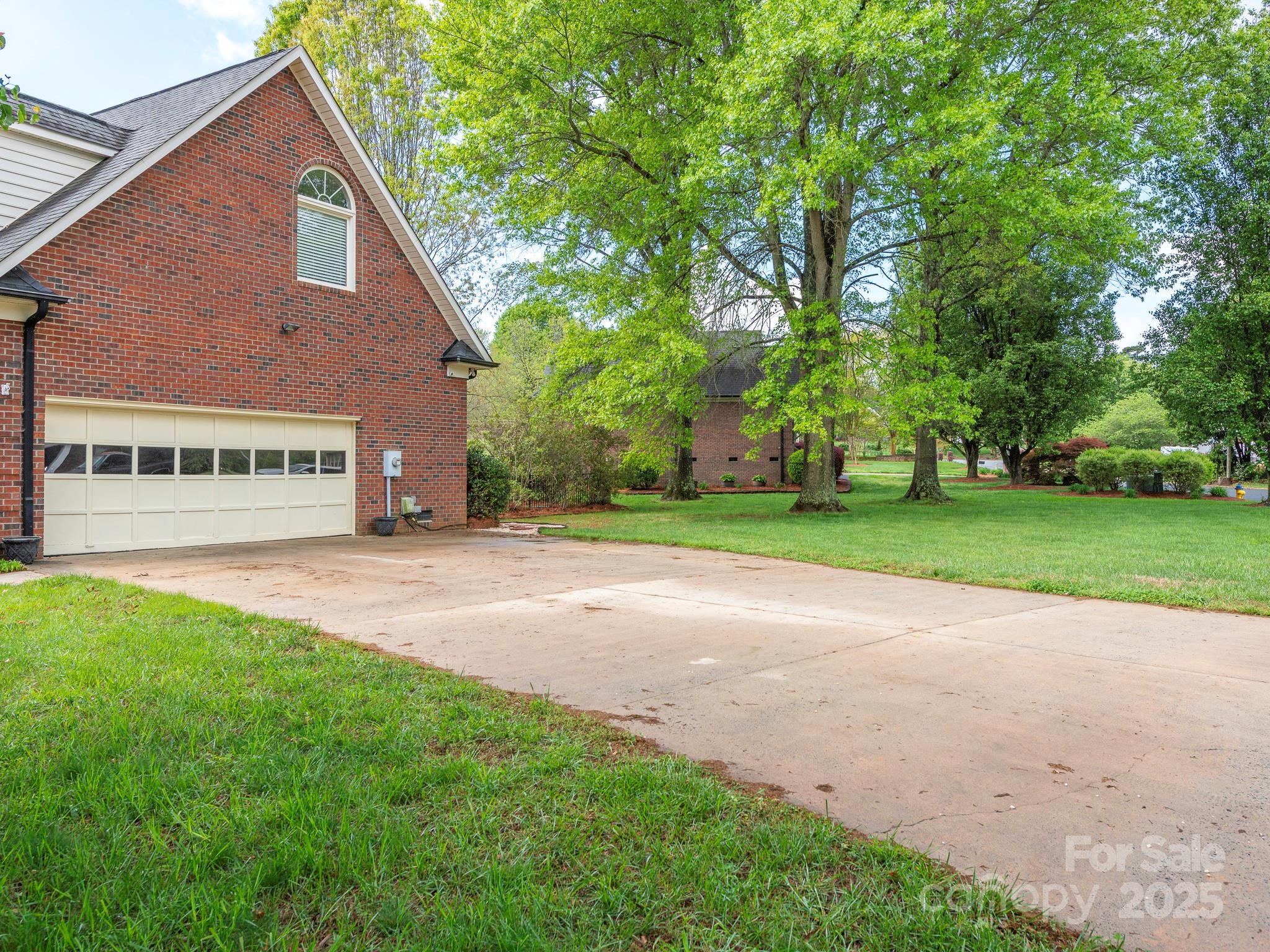 126 Pointer Court SE
