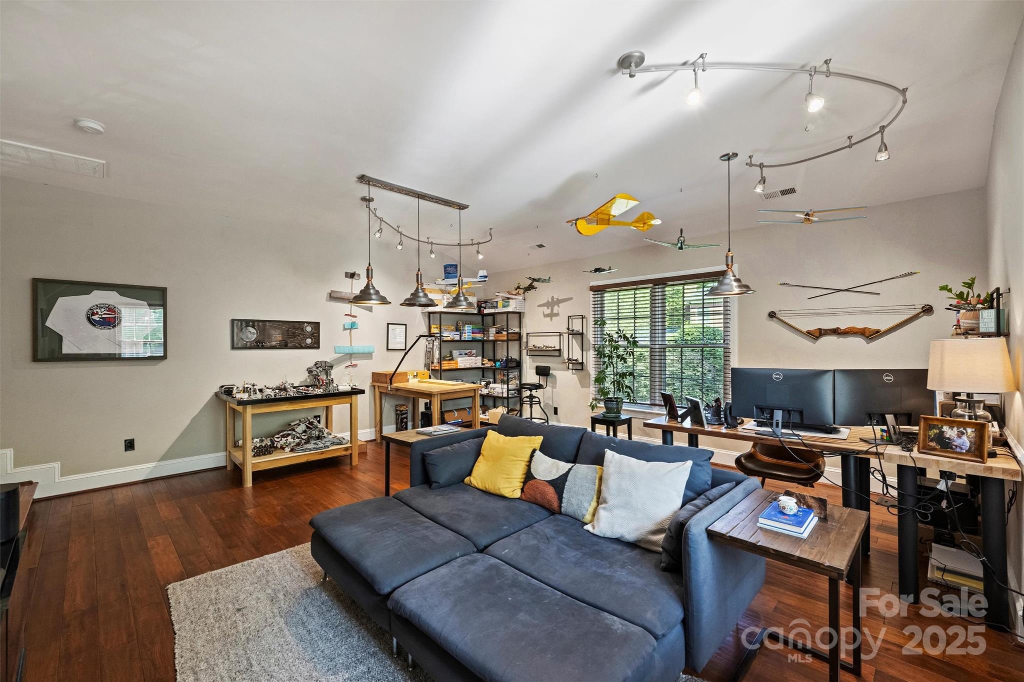 7117 Chadwyck Farms Drive
