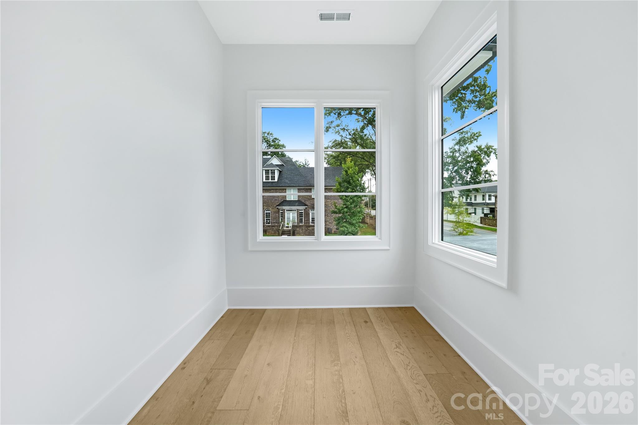 5034 Gilchrist Road Unit: 3B